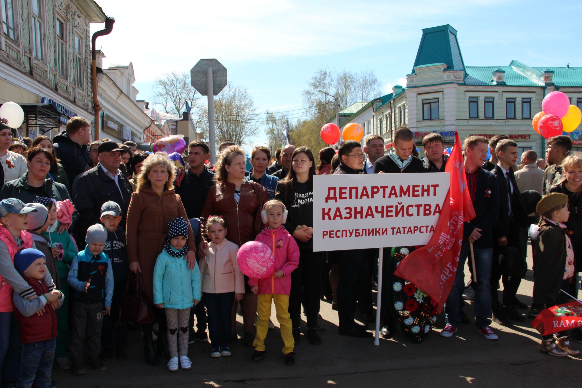 В Чистополе состоялся торжественный митинг к Дню Победы (фоторепортаж)