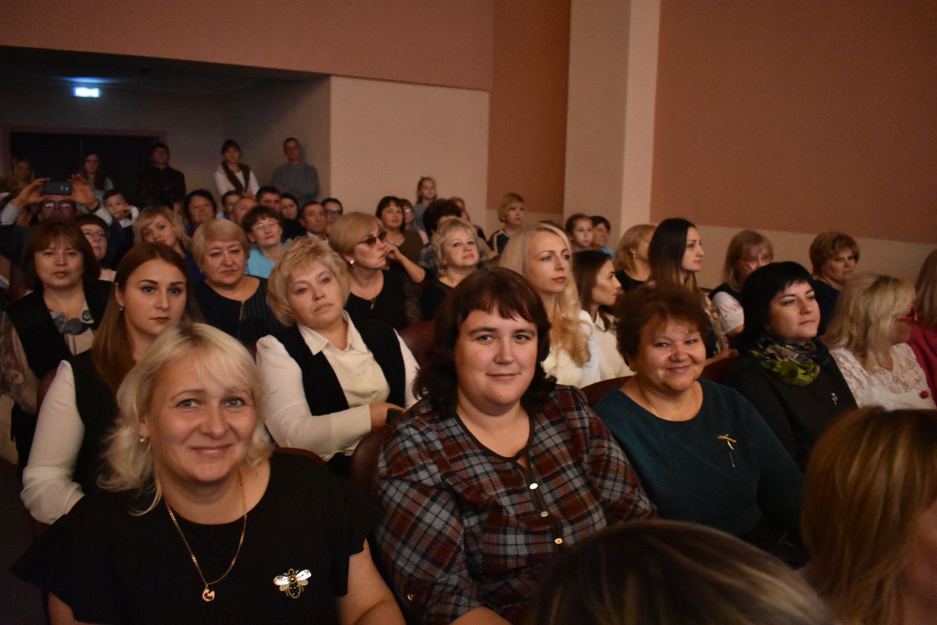 В Чистополе поздравляли с профессиональным праздником педагогов (фоторепортаж)