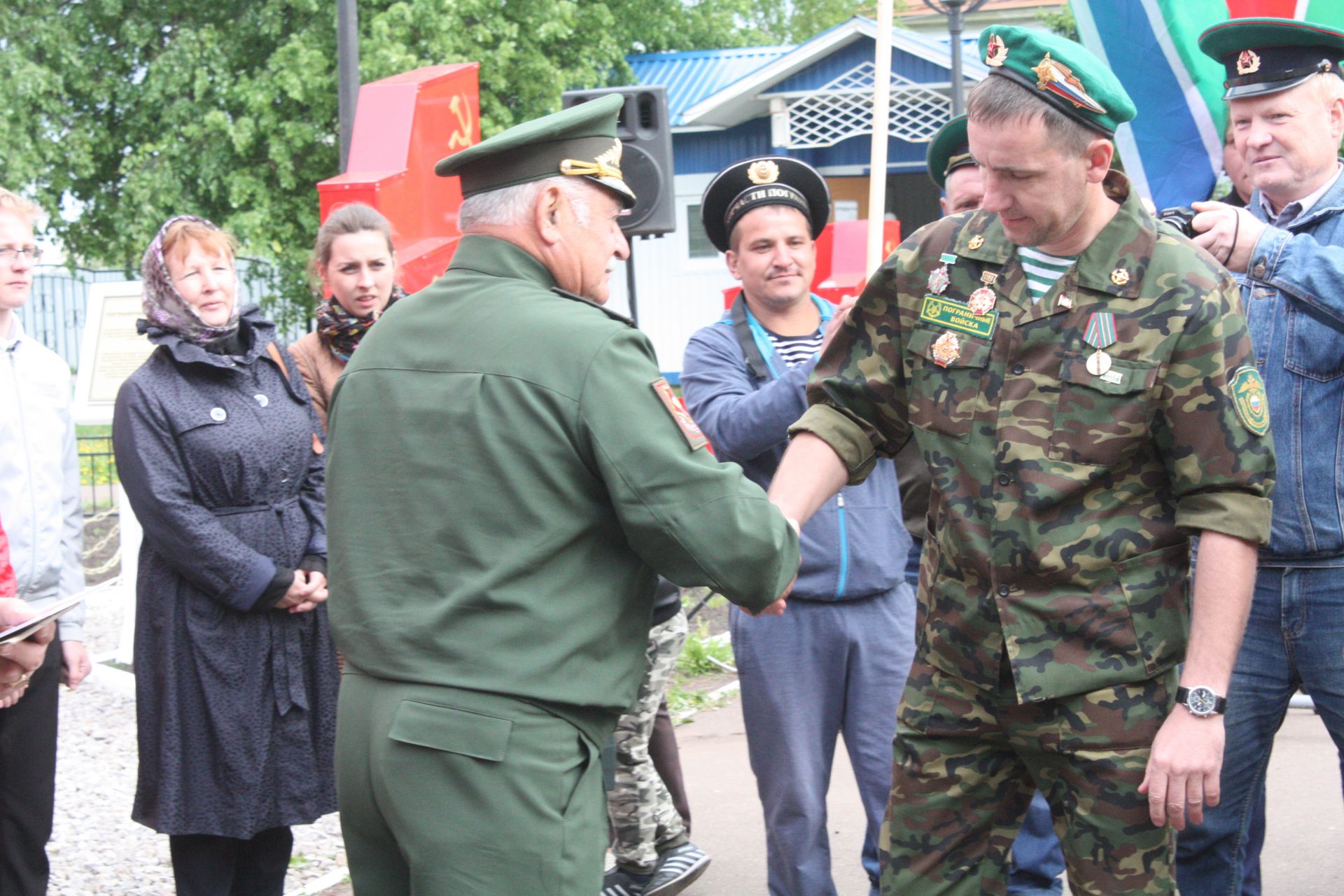 В Чистополе отпраздновали День пограничника (фоторепортаж)