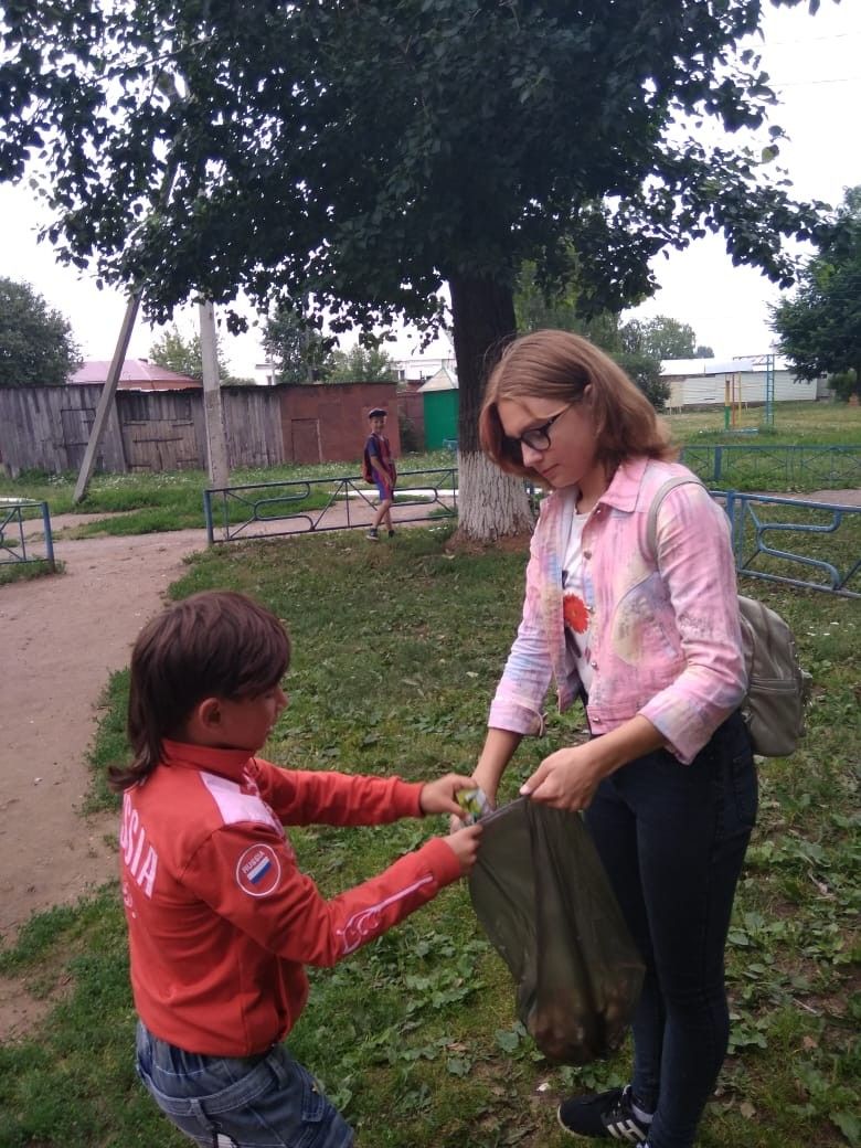 Каникулы продолжаются!  Юные чистопольцы вместе с форпостовцами вступили на экологическую тропу