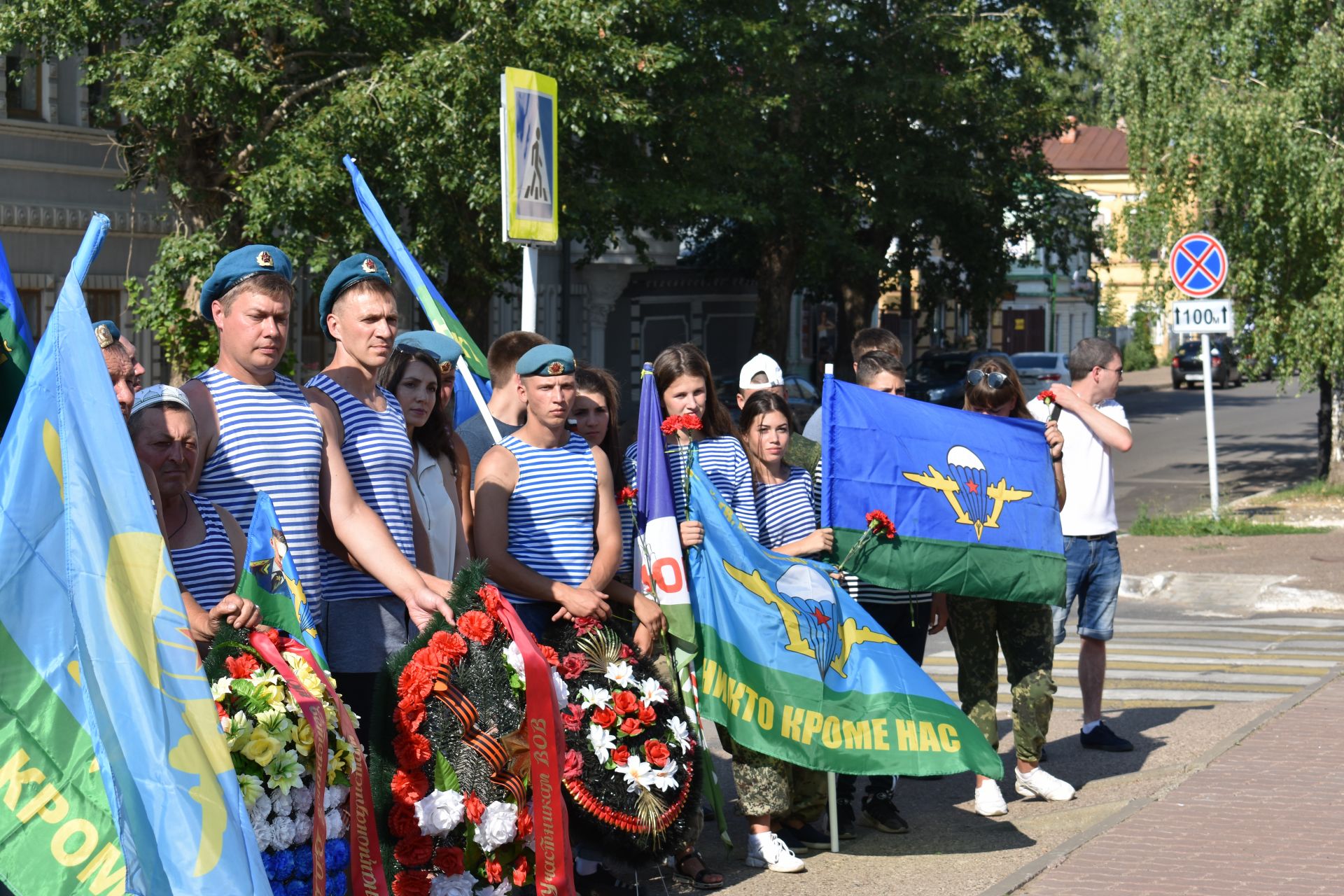 В Чистополе прошел митинг, посвященный дню ВДВ (фоторепортаж)