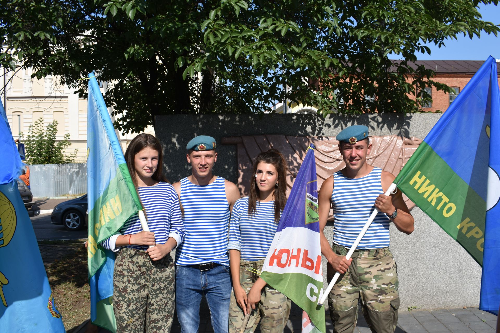 В Чистополе прошел митинг, посвященный дню ВДВ (фоторепортаж)