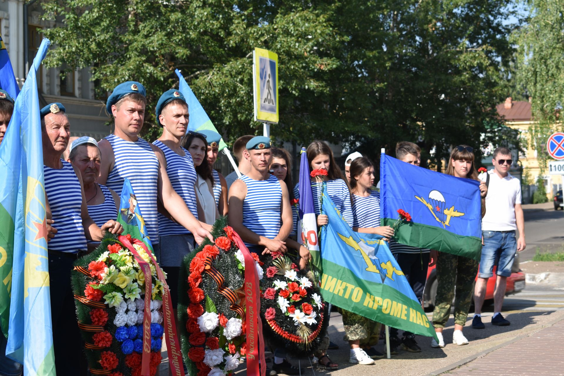 В Чистополе прошел митинг, посвященный дню ВДВ (фоторепортаж)