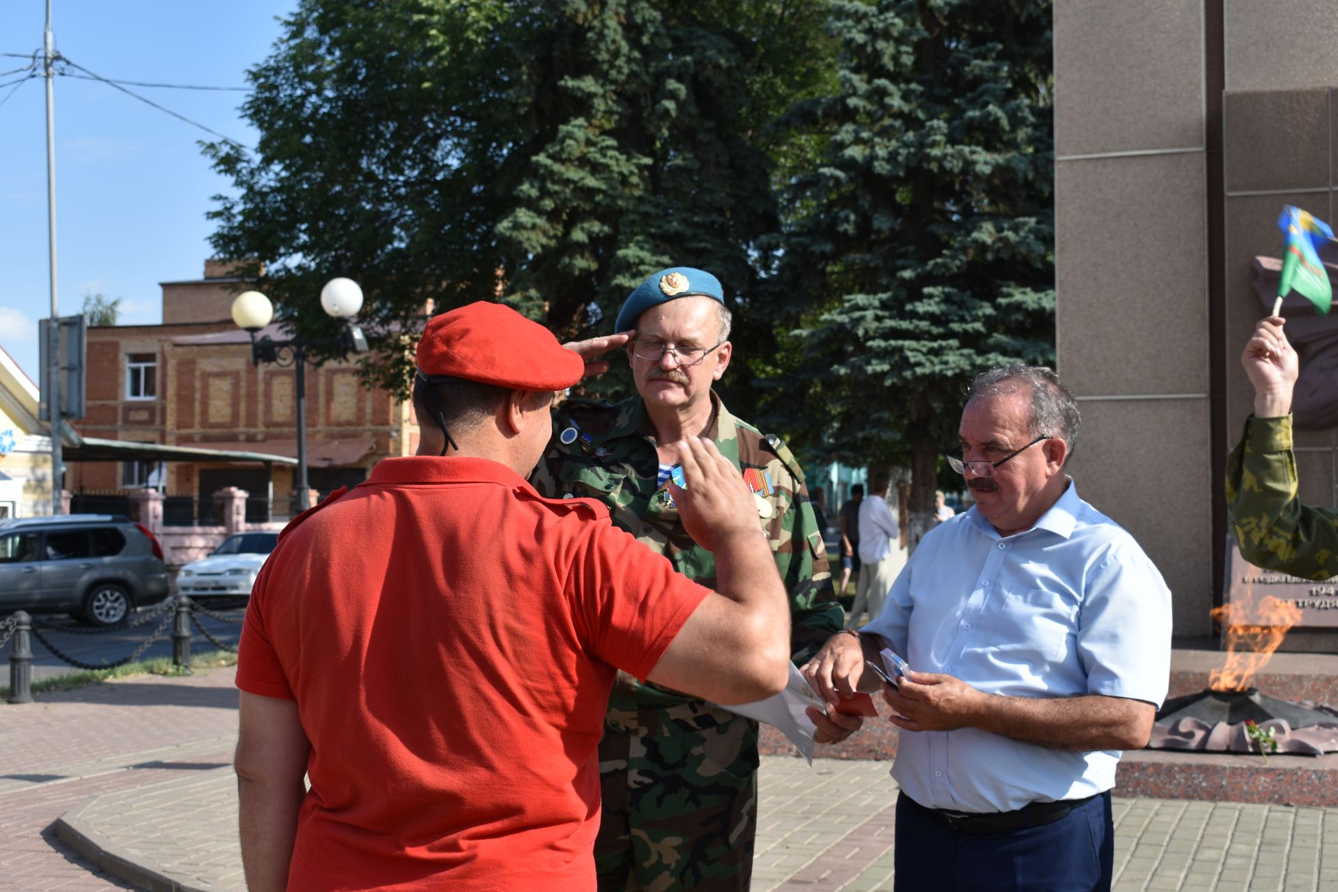 В Чистополе прошел митинг, посвященный дню ВДВ (фоторепортаж)