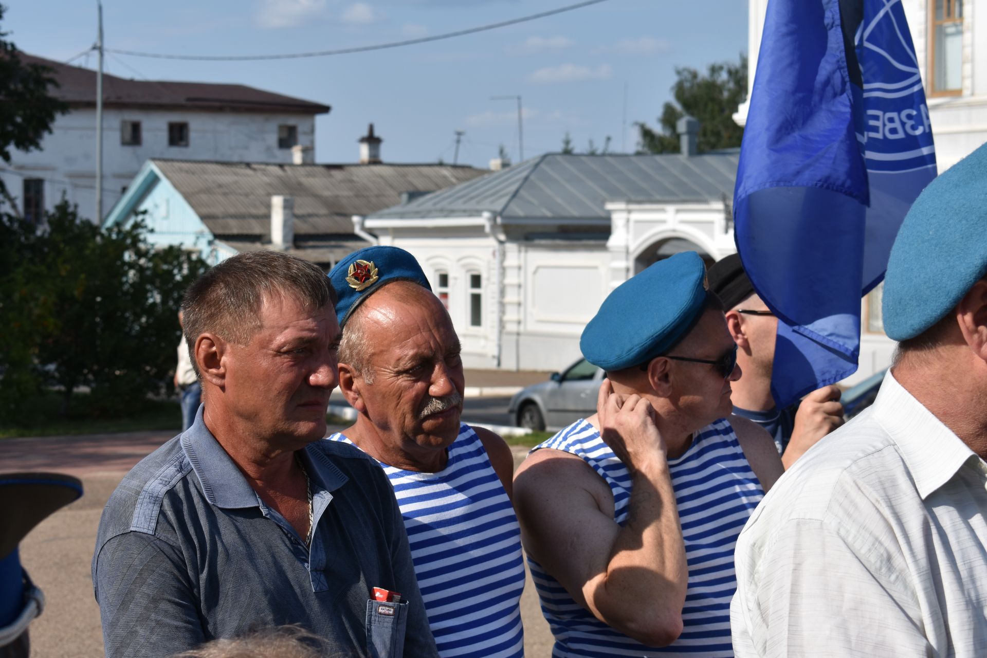 В Чистополе прошел митинг, посвященный дню ВДВ (фоторепортаж)