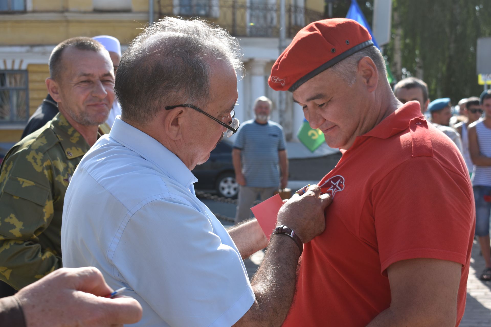 В Чистополе прошел митинг, посвященный дню ВДВ (фоторепортаж)