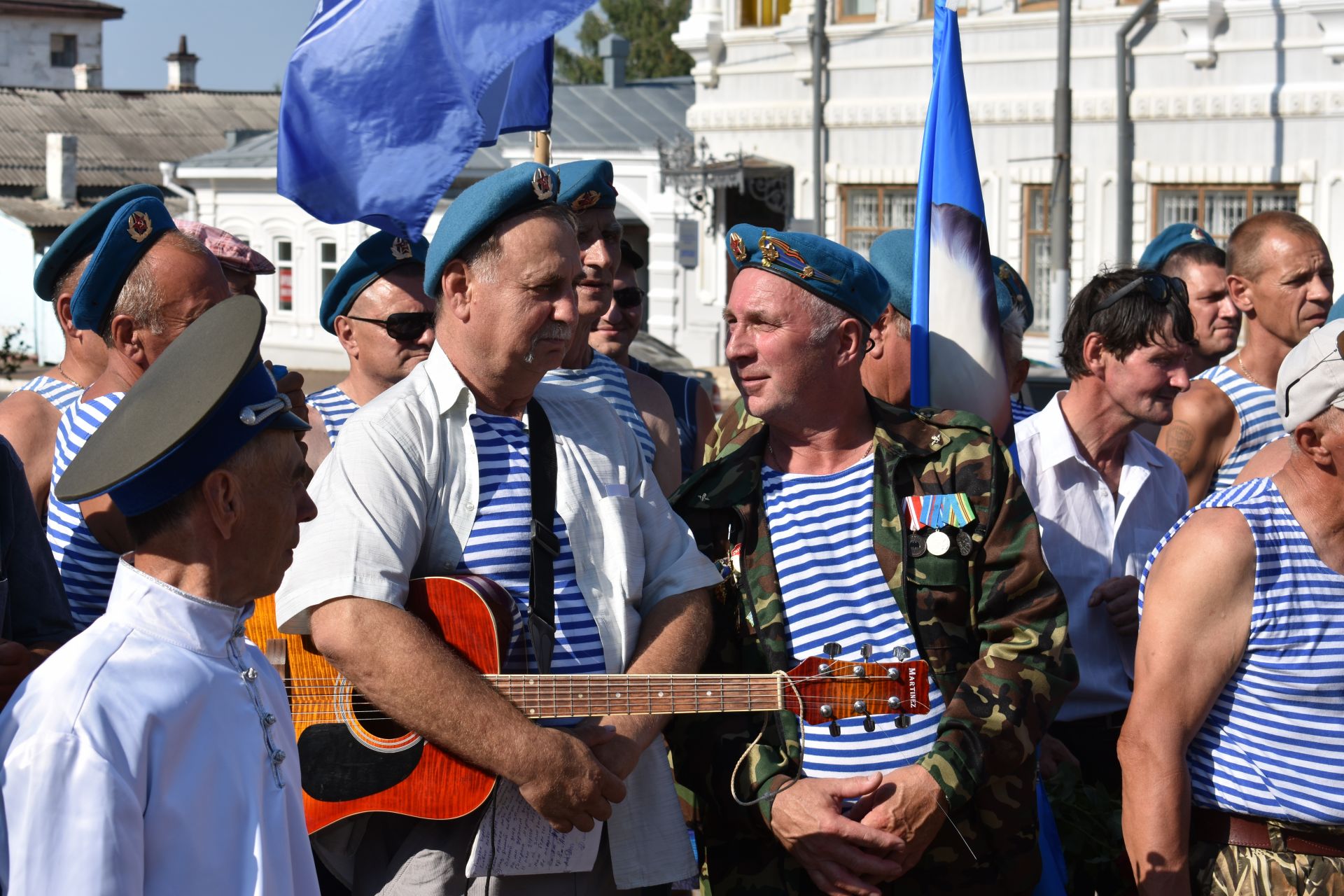 В Чистополе прошел митинг, посвященный дню ВДВ (фоторепортаж)