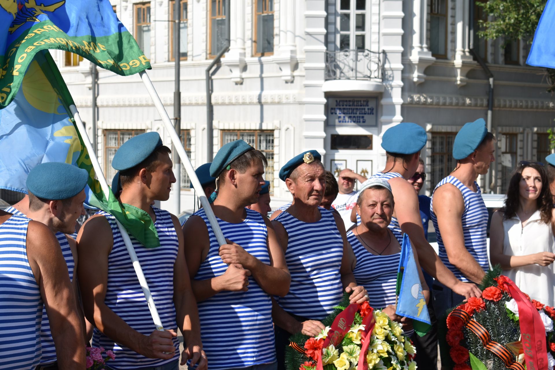 В Чистополе прошел митинг, посвященный дню ВДВ (фоторепортаж)