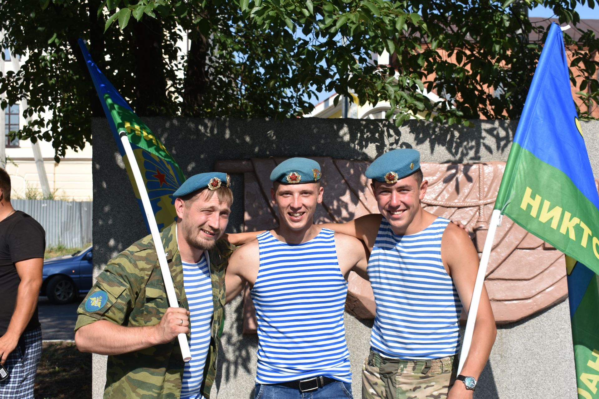 В Чистополе прошел митинг, посвященный дню ВДВ (фоторепортаж)