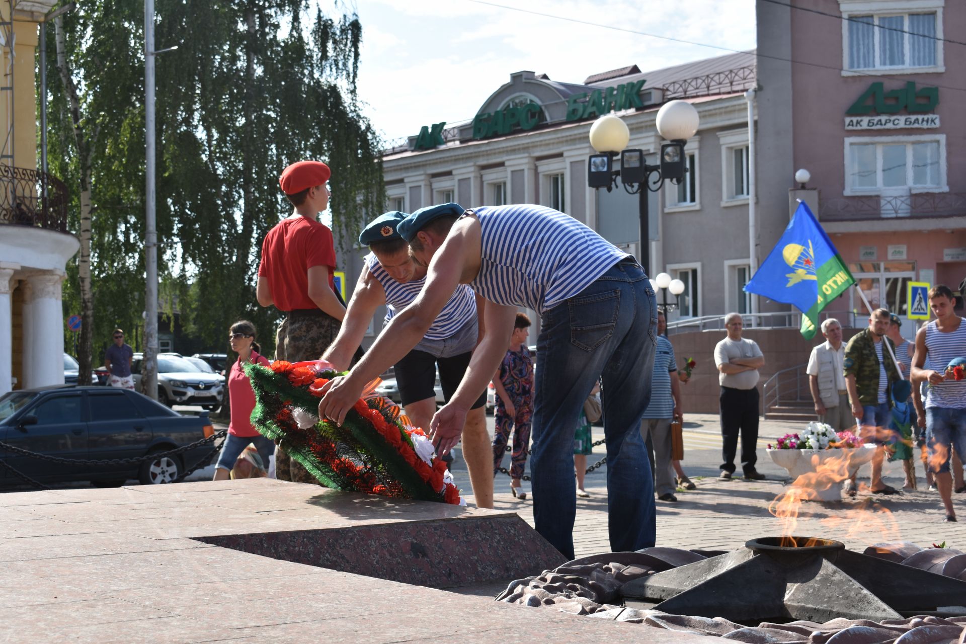 В Чистополе прошел митинг, посвященный дню ВДВ (фоторепортаж)