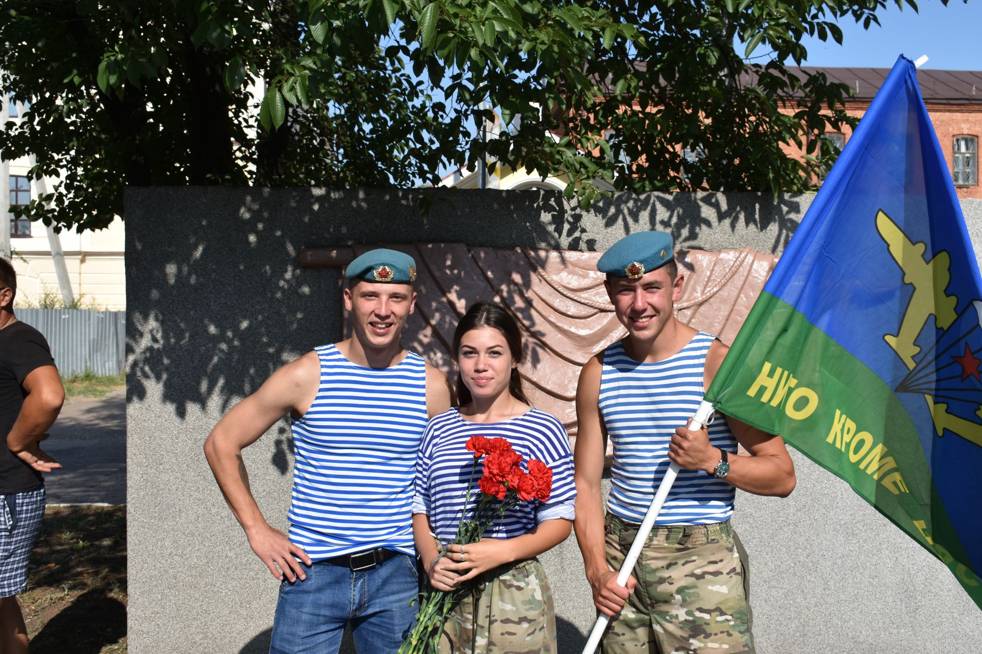 В Чистополе прошел митинг, посвященный дню ВДВ (фоторепортаж)