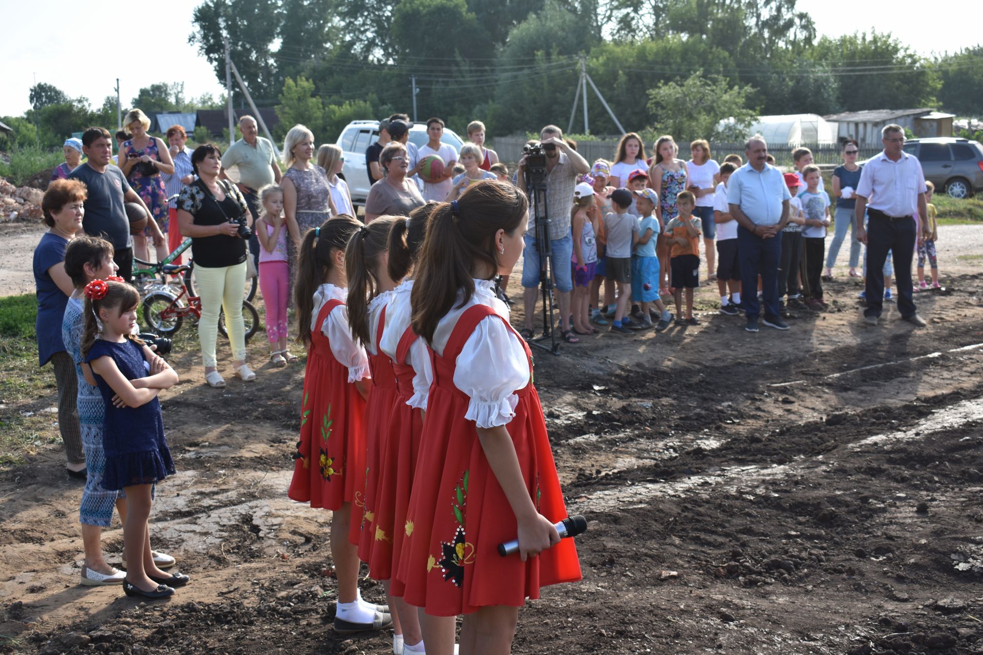 В Чистопольском районе открылись сразу два спортивных объекта (фоторепортаж)