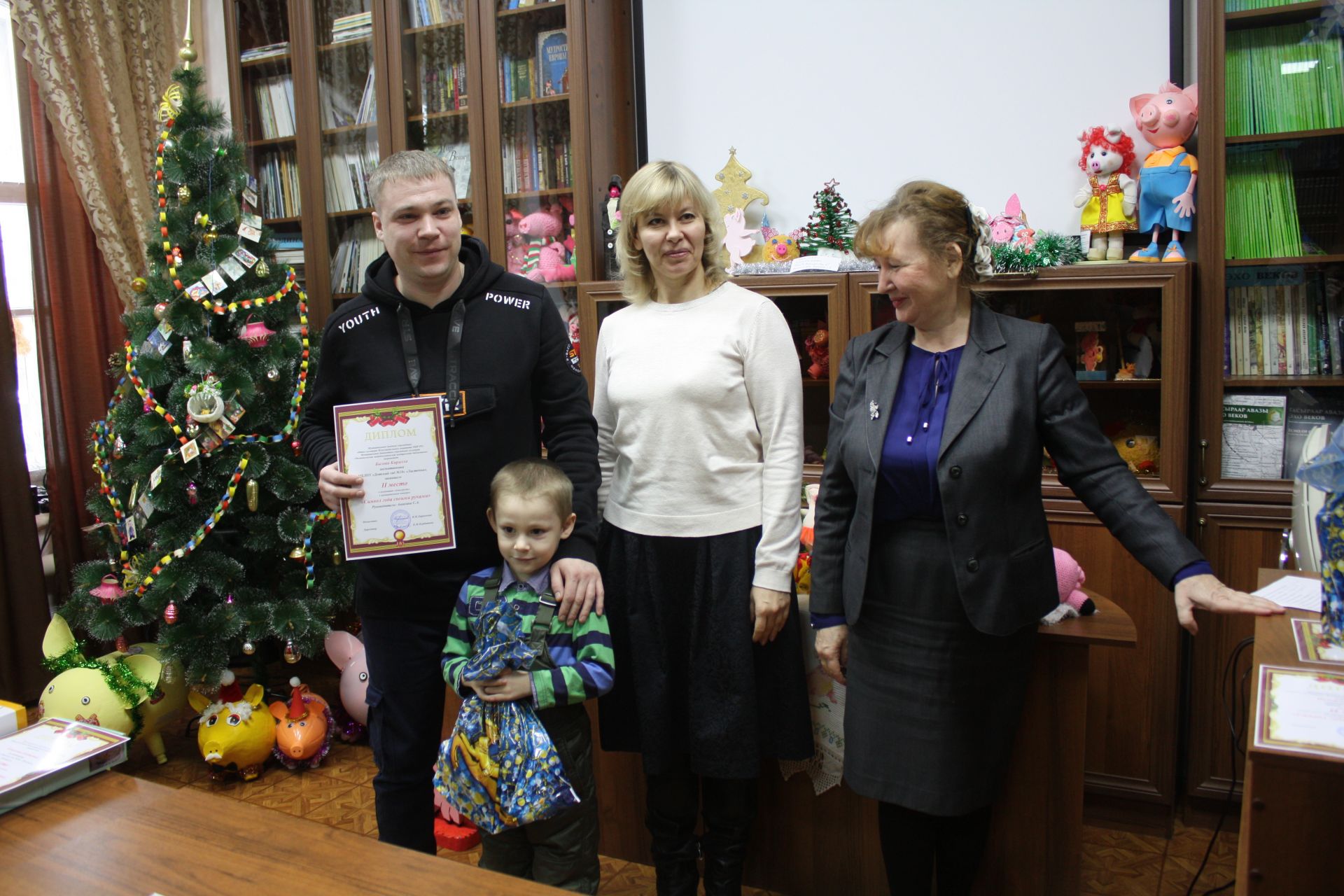 В Чистопольской библиотеке чествовали победителей  конкурса  (фоторепортаж)