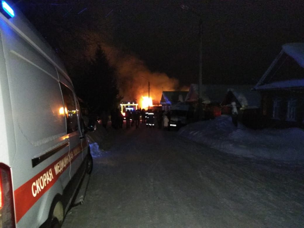 В Чистополе полыхает пожар!