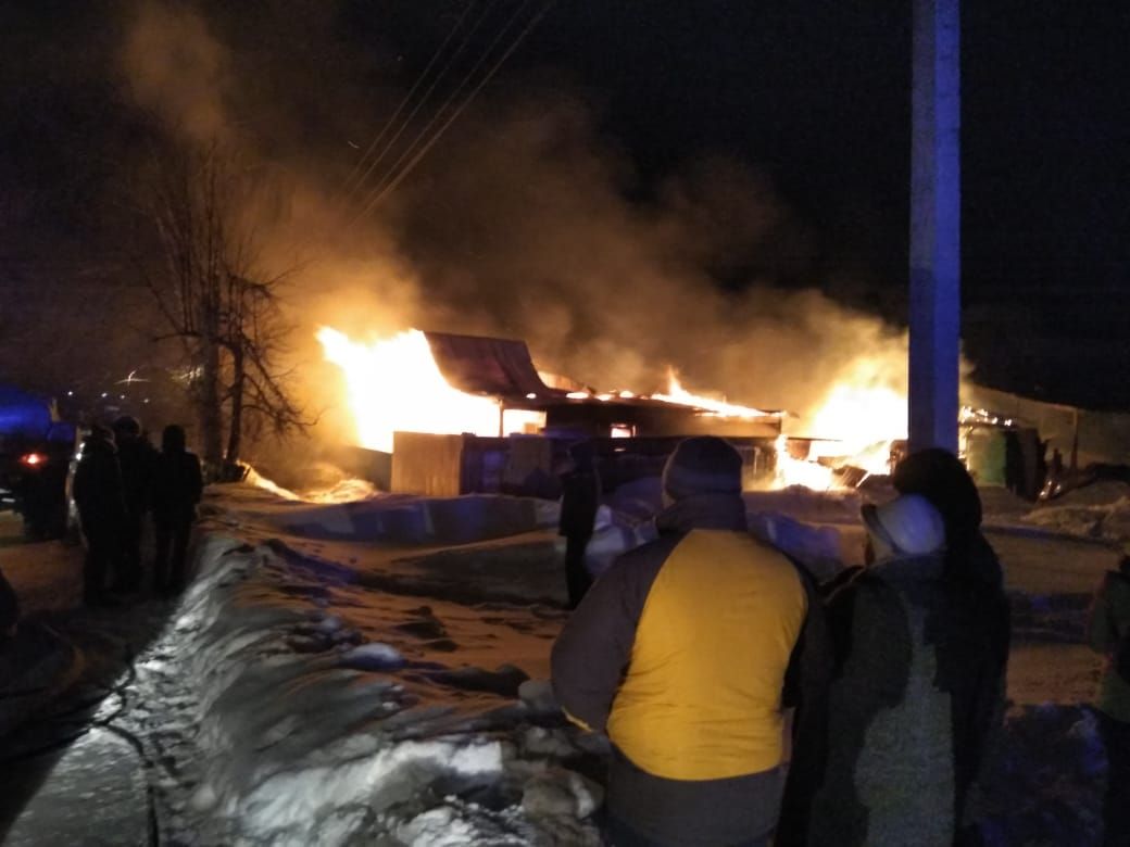 В Чистополе полыхает пожар!