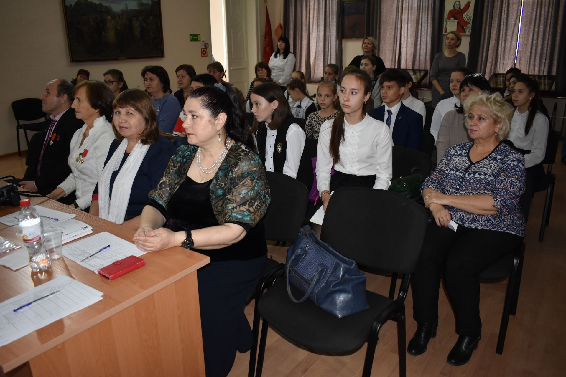 В Чистополе прошел конкурс чтецов "Пою мое Отечество" (Фоторепортаж)