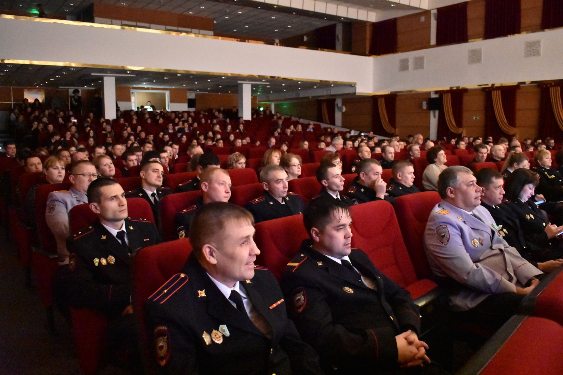 Чистопольские полицейские принимали поздравления