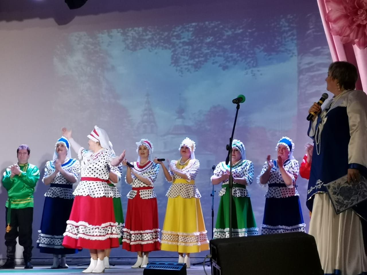 В Чистополе состоялся концерт театра Русской народной песни, посвященный Дню народного единства