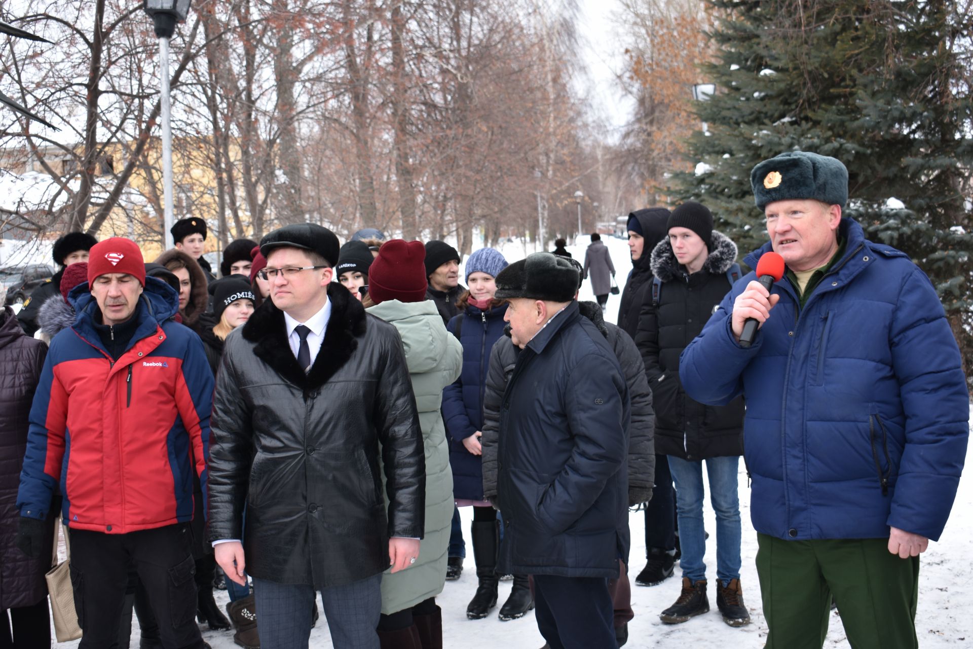 В Чистополе почтили память погибших солдат в Афганистане (фоторепортаж)