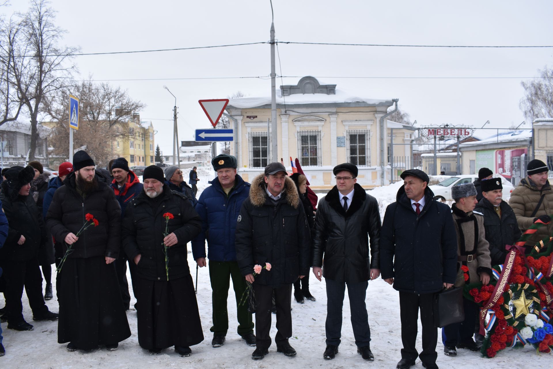 В Чистополе почтили память погибших солдат в Афганистане (фоторепортаж)