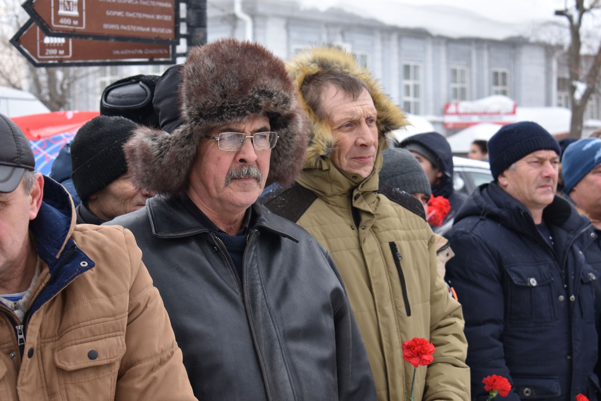 В Чистополе почтили память погибших солдат в Афганистане (фоторепортаж)