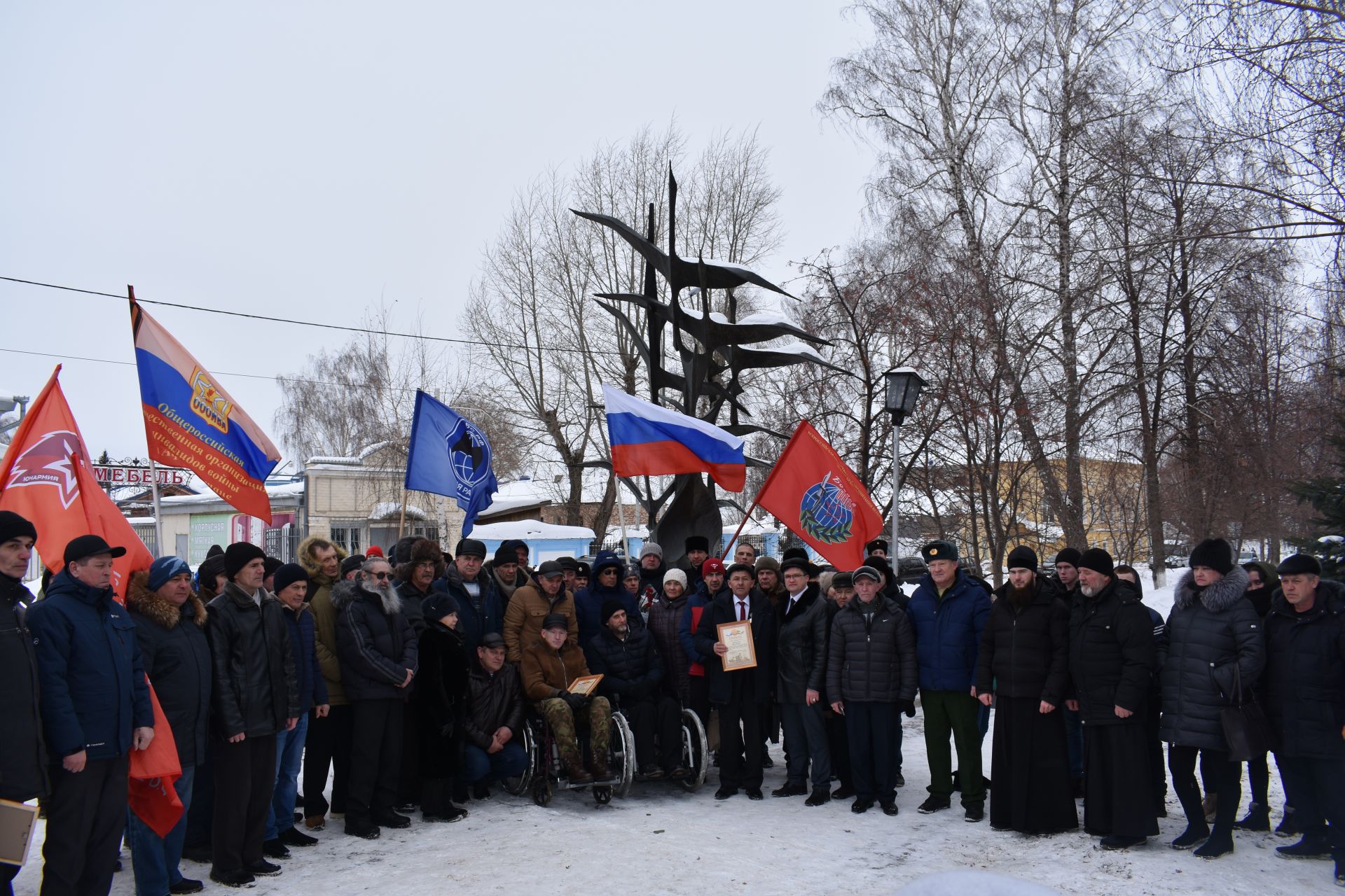 В Чистополе почтили память погибших солдат в Афганистане (фоторепортаж)