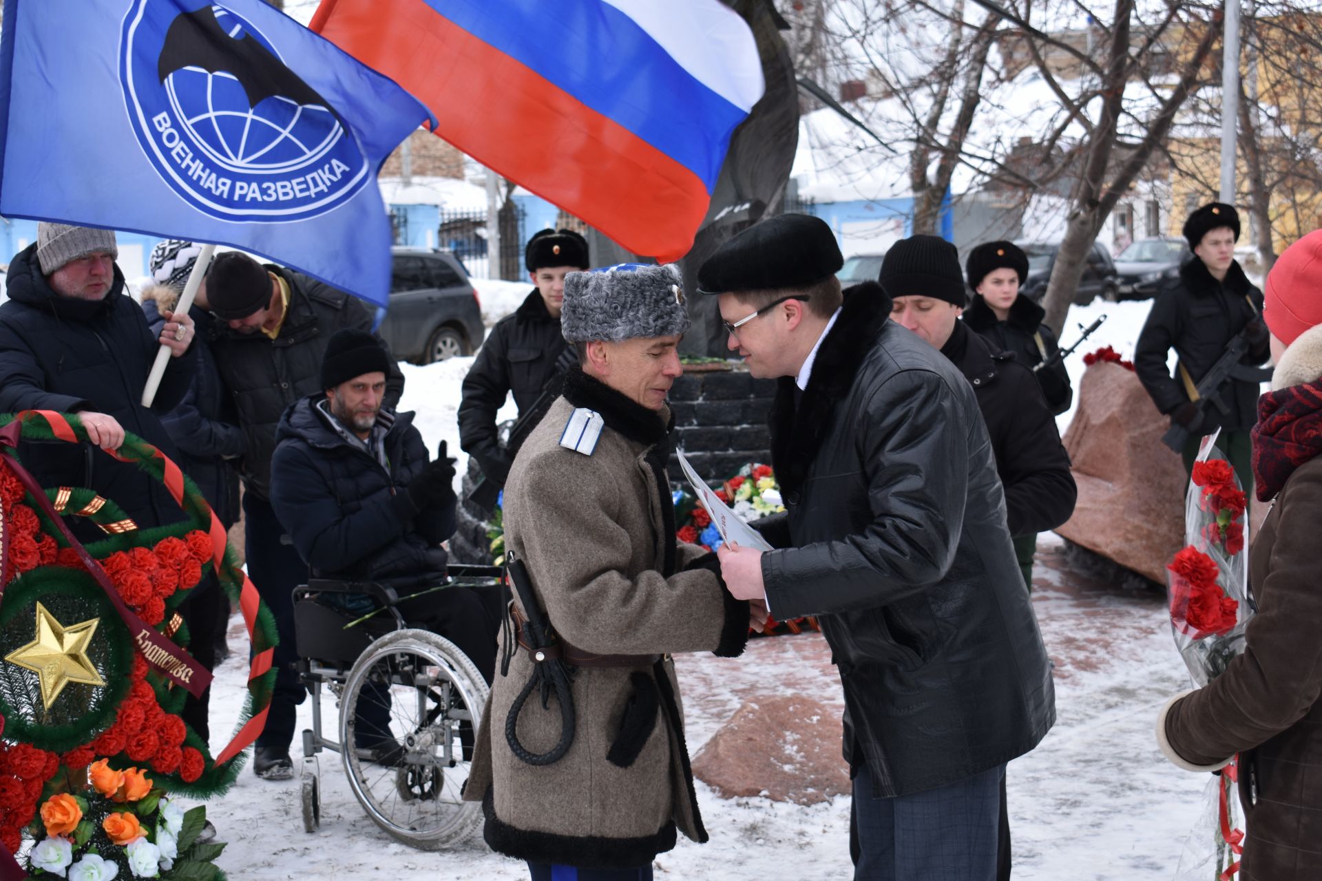 В Чистополе почтили память погибших солдат в Афганистане (фоторепортаж)