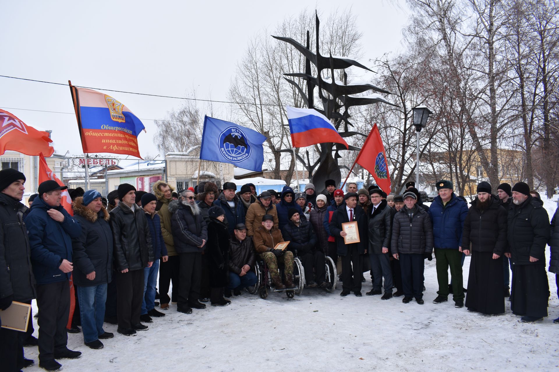 В Чистополе почтили память погибших солдат в Афганистане (фоторепортаж)