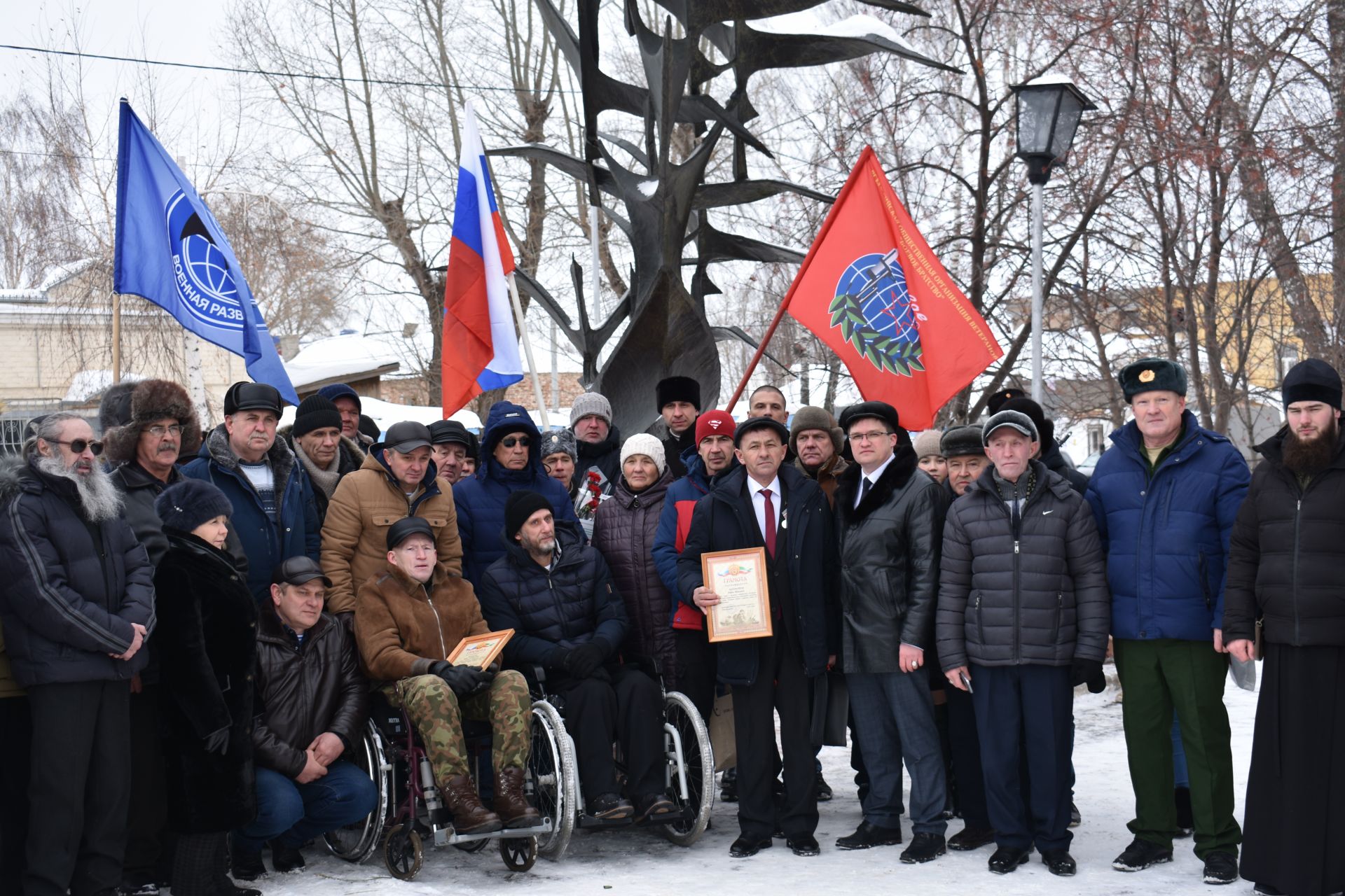 В Чистополе почтили память погибших солдат в Афганистане (фоторепортаж)