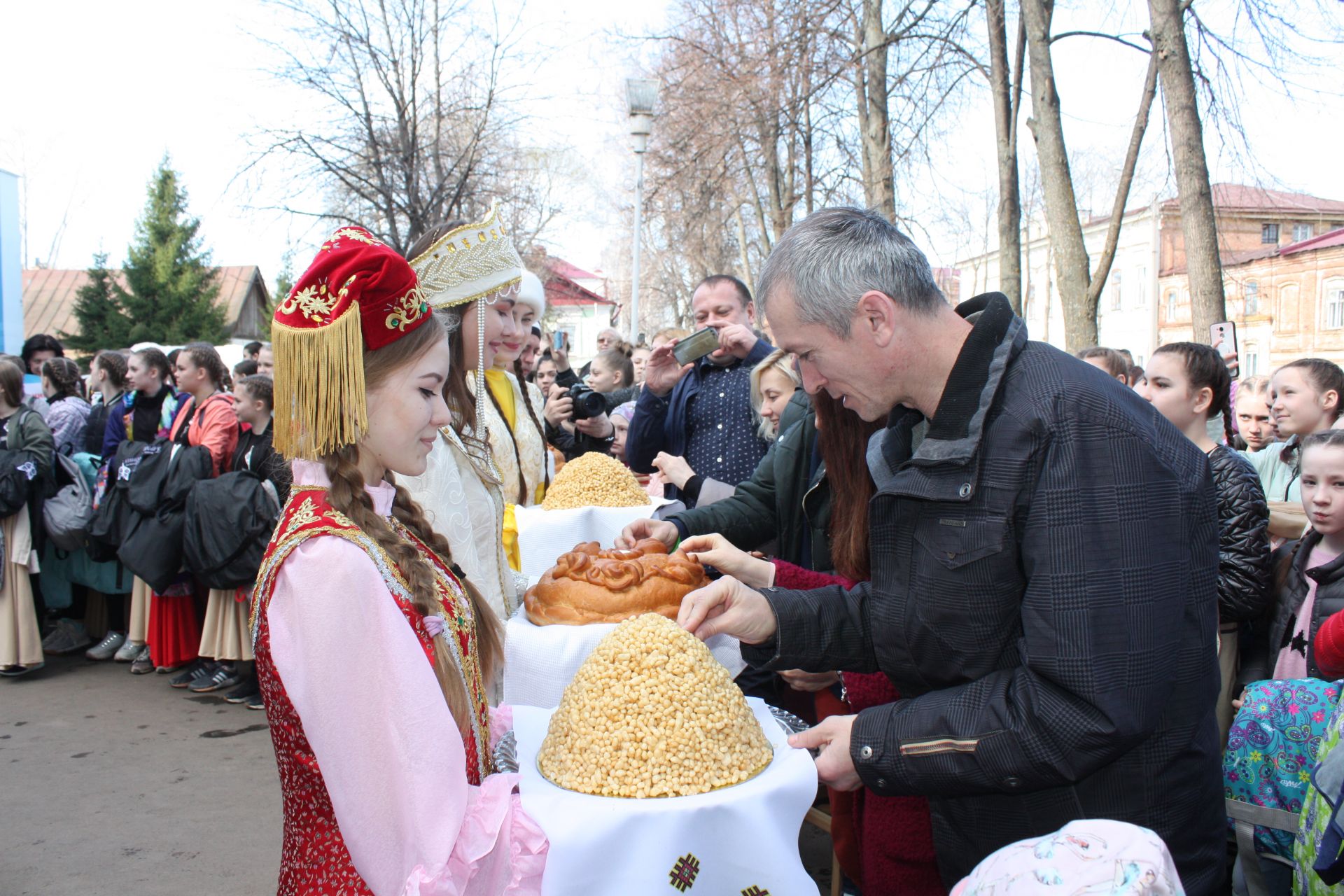 В Чистополе проходит танцевальный конкурс-фестиваль (ФОТОРЕПОРТАЖ)