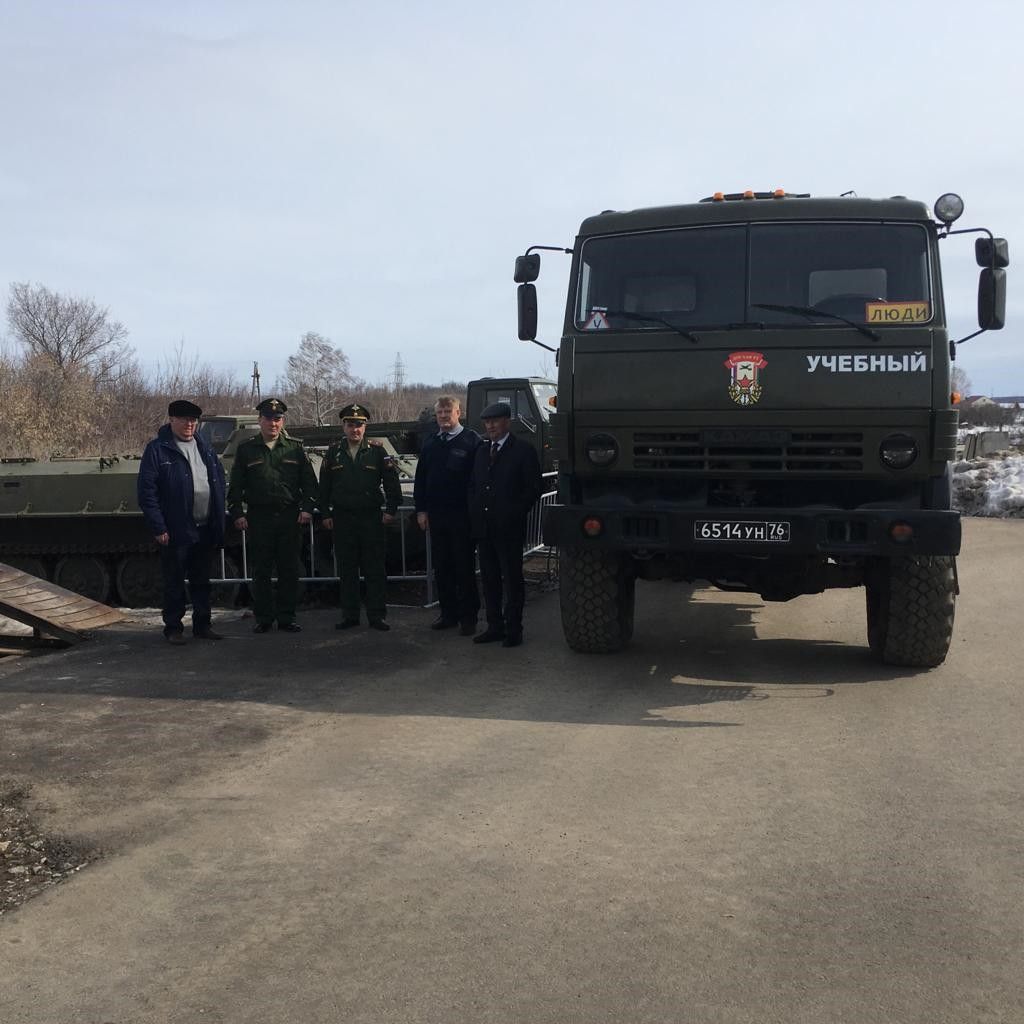 Военнослужащие из Сахалина встречались с будущими призывниками из Чистополя