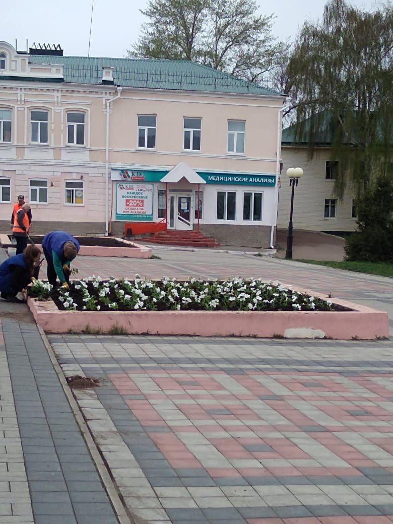 Фоторепортаж :Чистополь готовится к празднованию Дня Победы