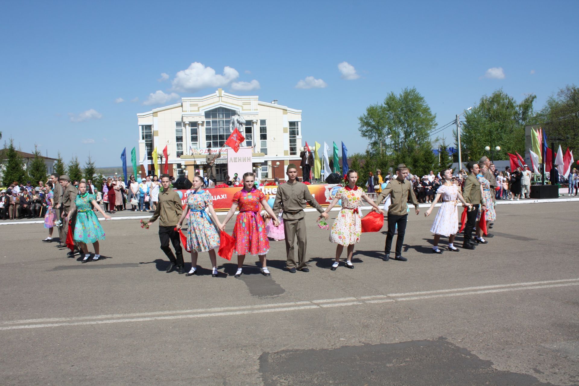 В Чистополе состоялся торжественный митинг к Дню Победы (ФОТО + ВИДЕО)