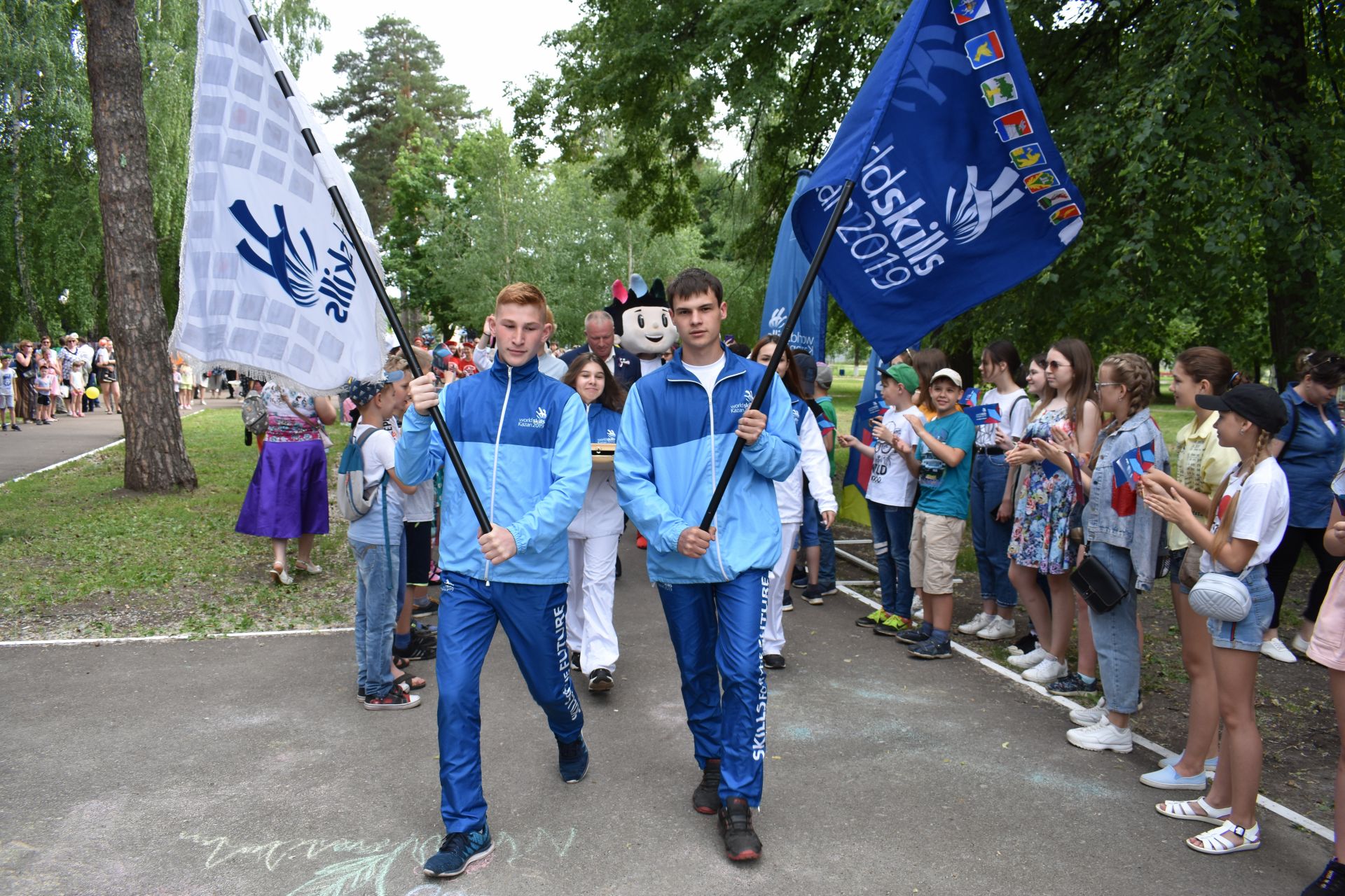 Чистополь принял республиканскую эстафету флага мирового чемпионата WorldSkills Kazan-2019 (Фоторепортаж)