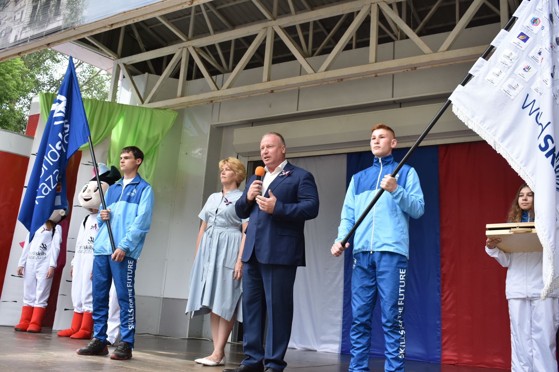 Чистополь принял республиканскую эстафету флага мирового чемпионата WorldSkills Kazan-2019 (Фоторепортаж)