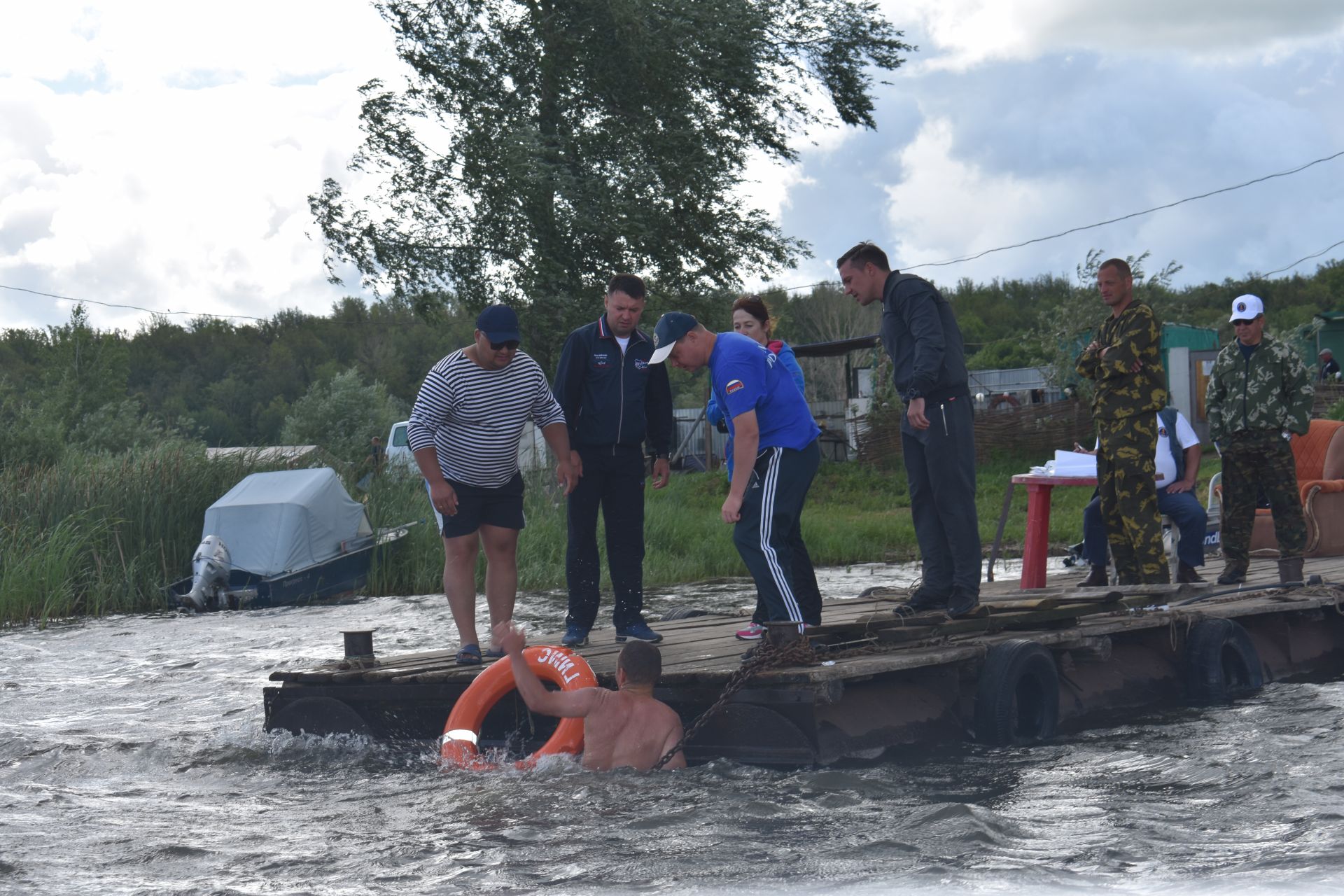 В Чистополе состоялись соревнования по водно-моторным видам спорта среди подразделений ГИМС