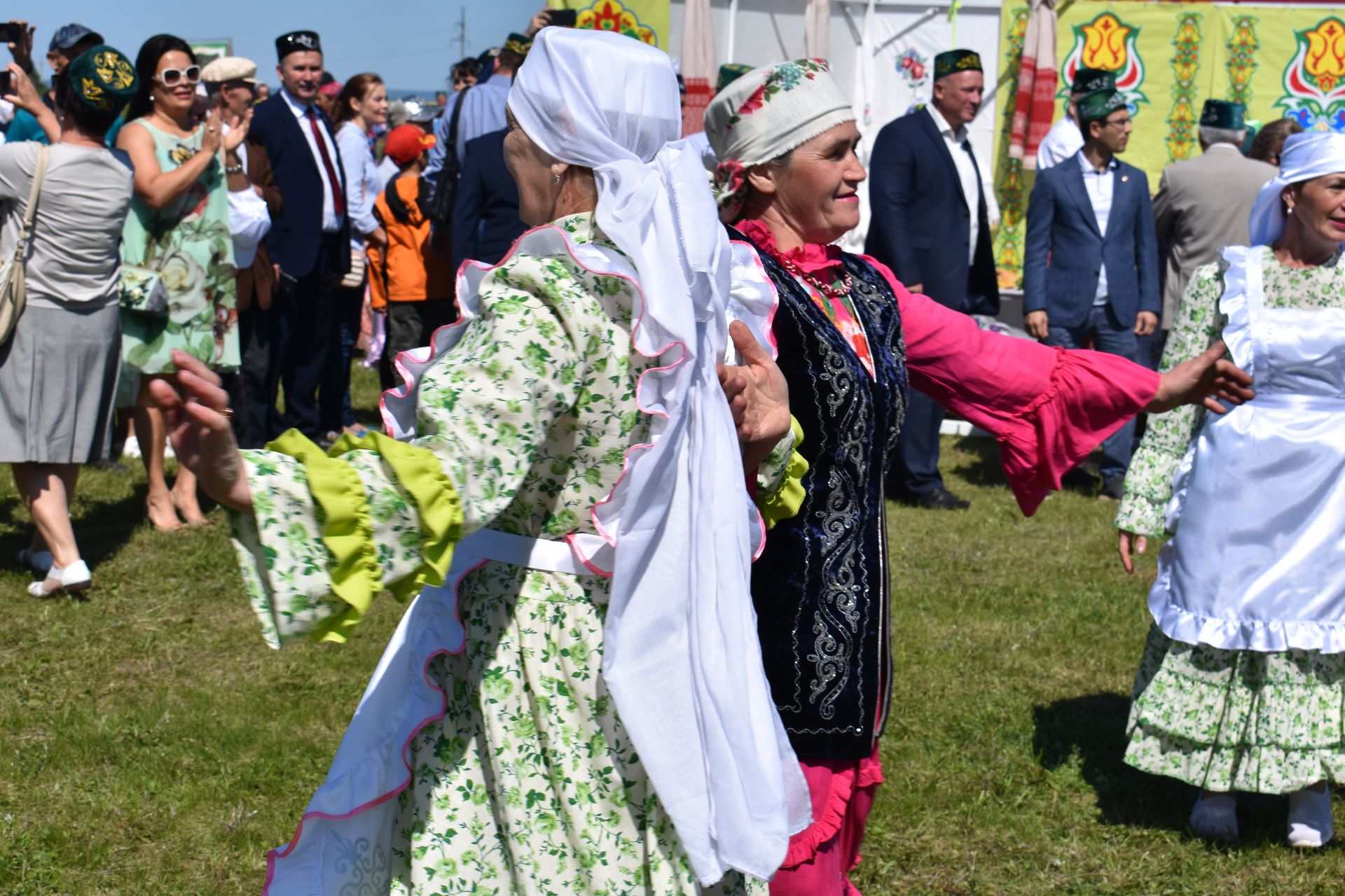 На Чистопольской земле искрометный праздник Сабантуй!