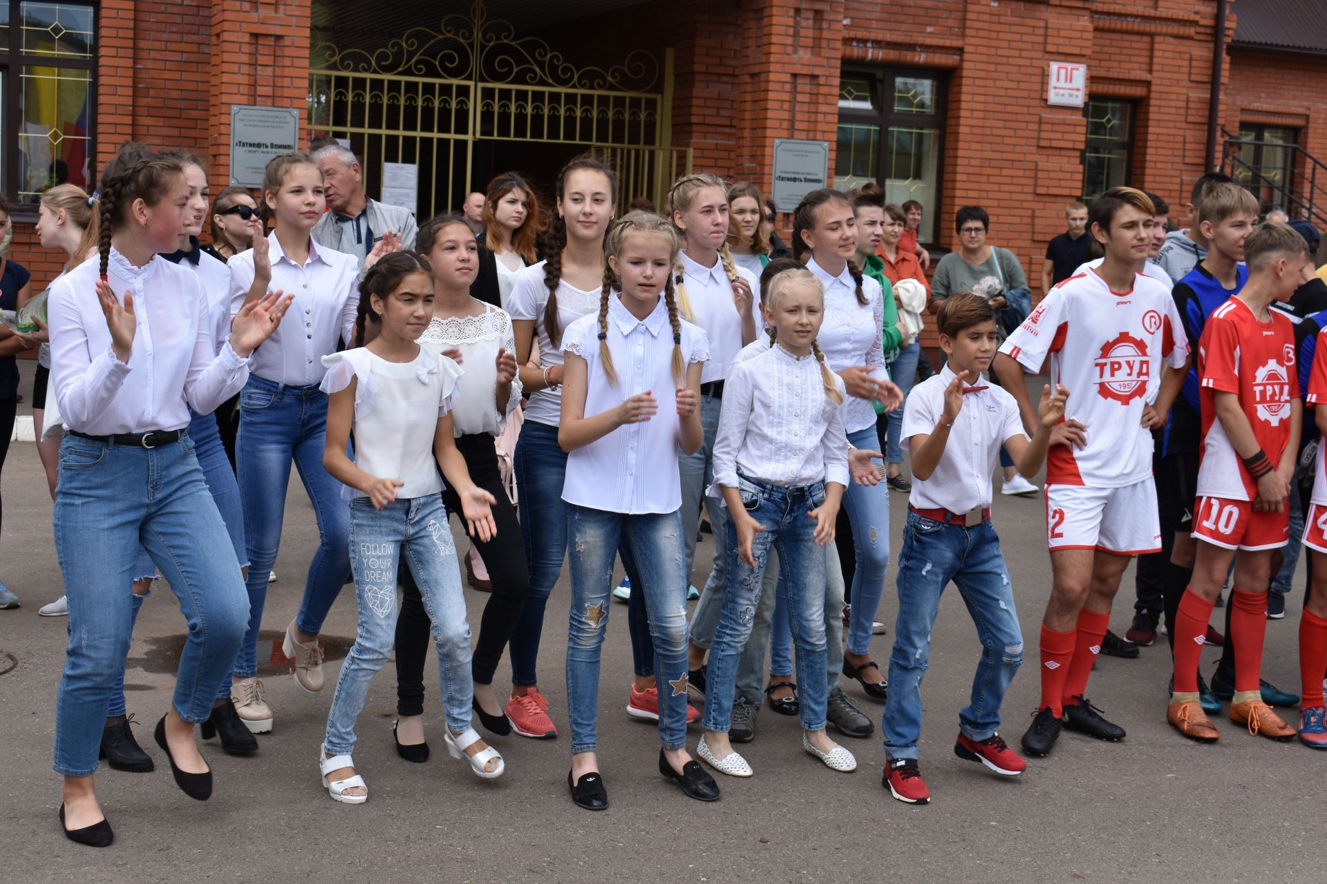 Быстрее. Выше. Сильнее! Чистополь празднует День физкультурника!