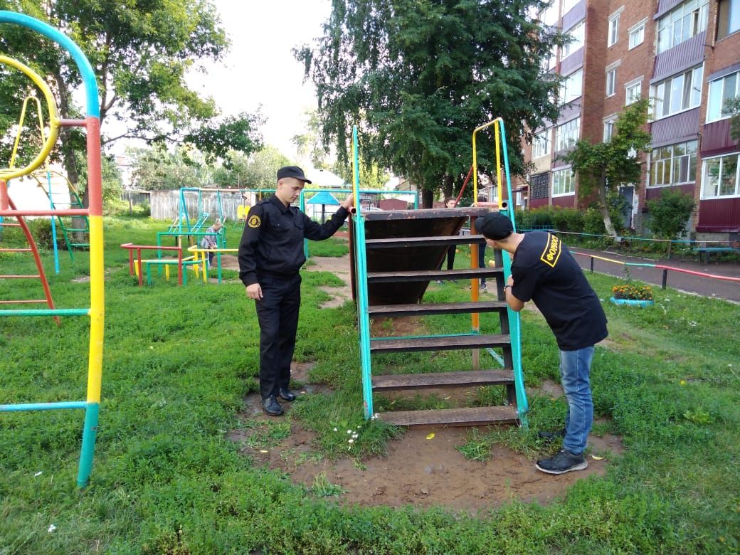 Чистопольские дети патрулировали городские улицы и ходили по экологической тропе