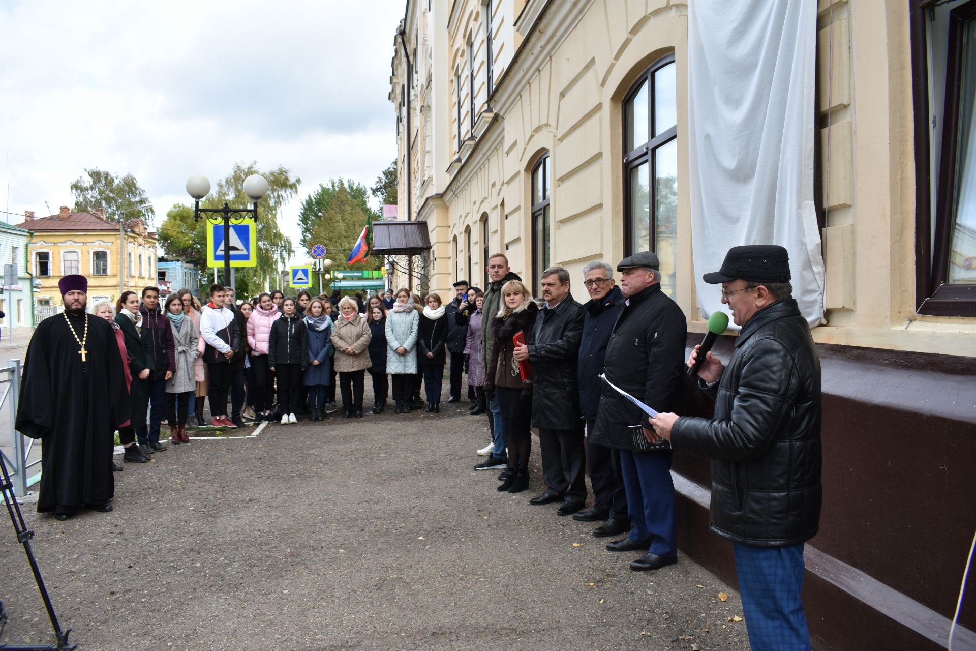 В Чистополе открылась мемориальная доска архимандриту Палладию