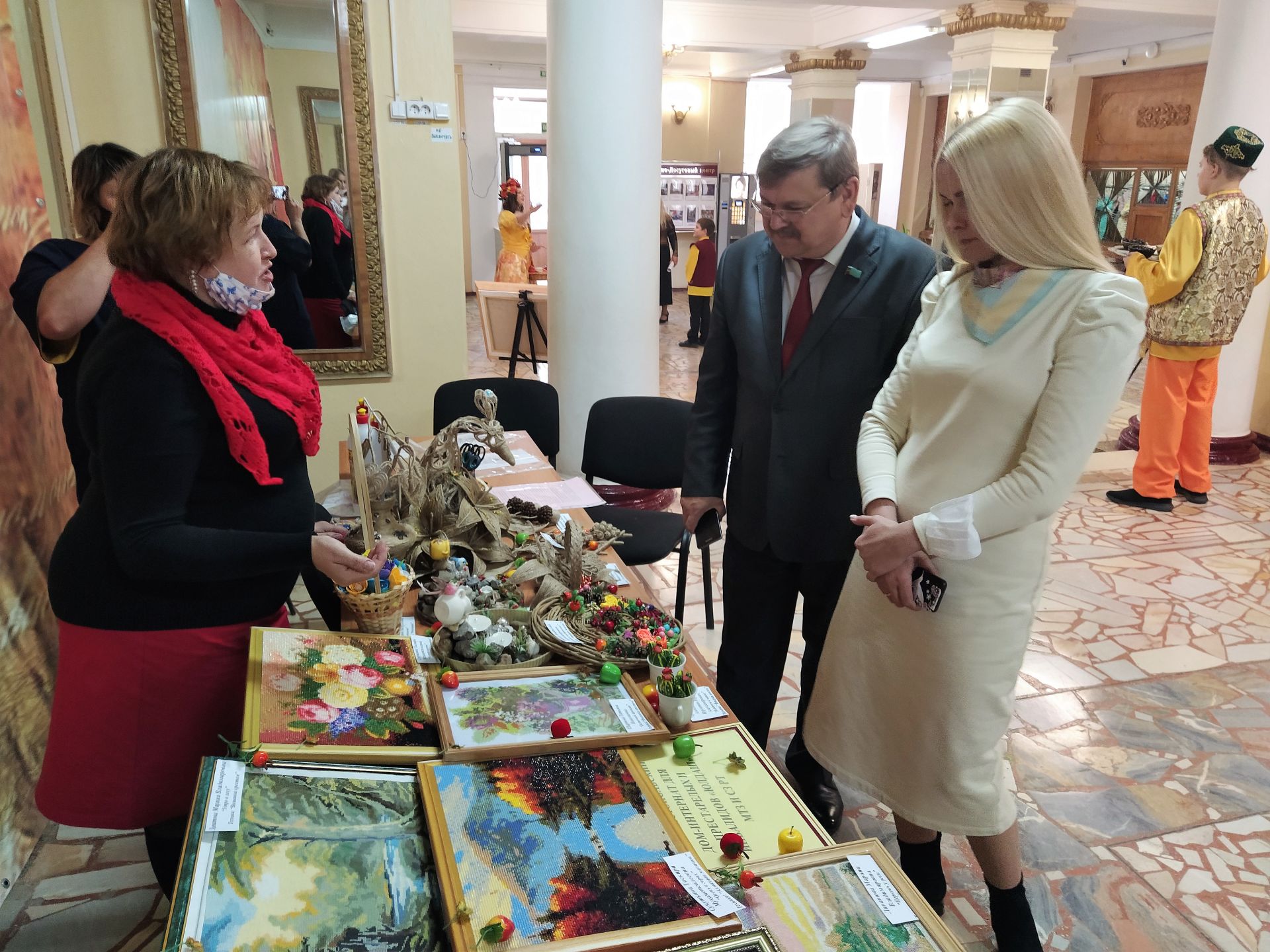 Чистопольские пенсионеры празднуют День добра и уважения (Фоторепортаж)