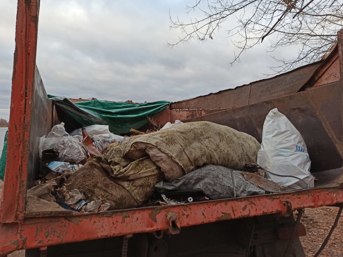 Полсотни чистопольцев вышли на очистку водоохранных зон