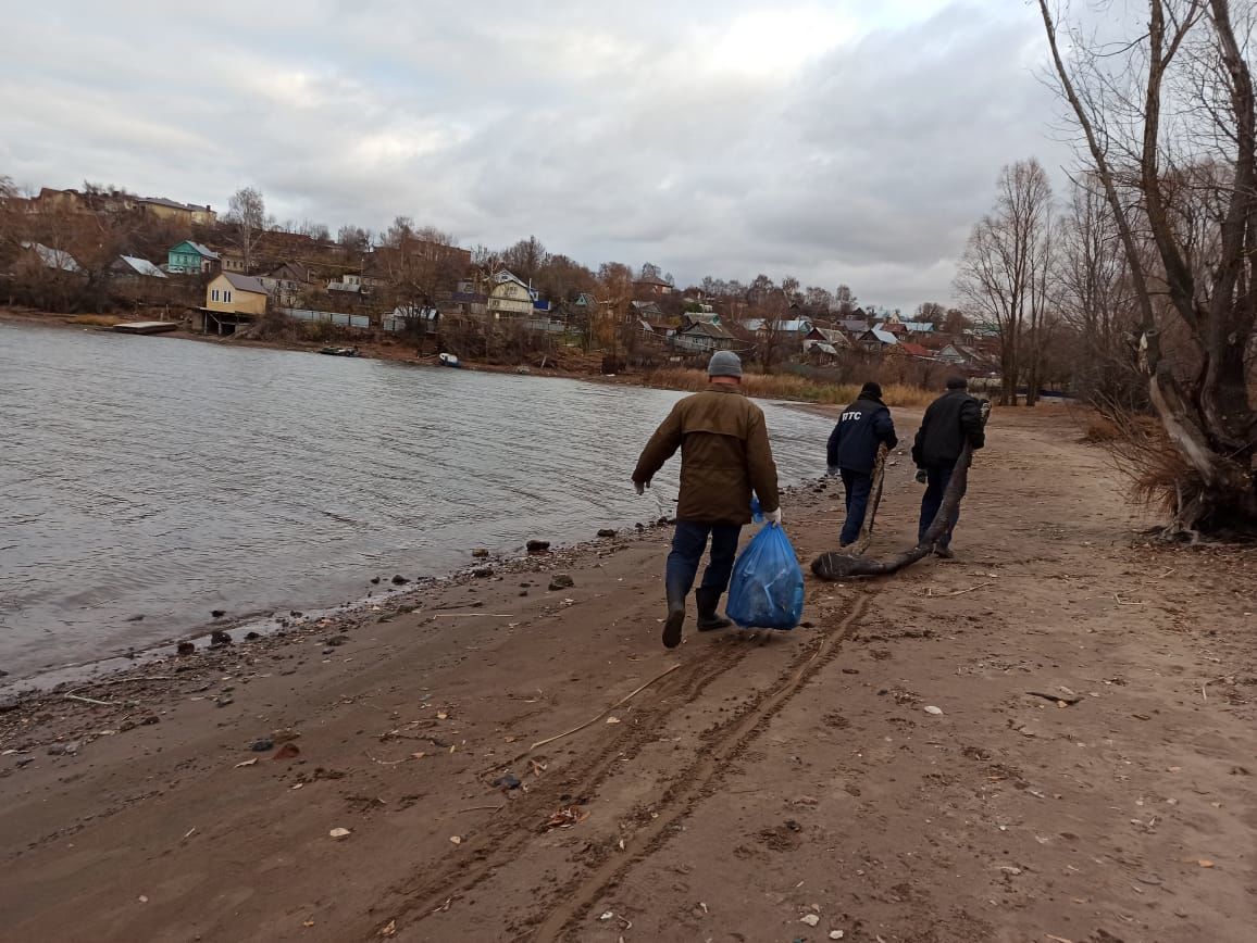 Полсотни чистопольцев вышли на очистку водоохранных зон