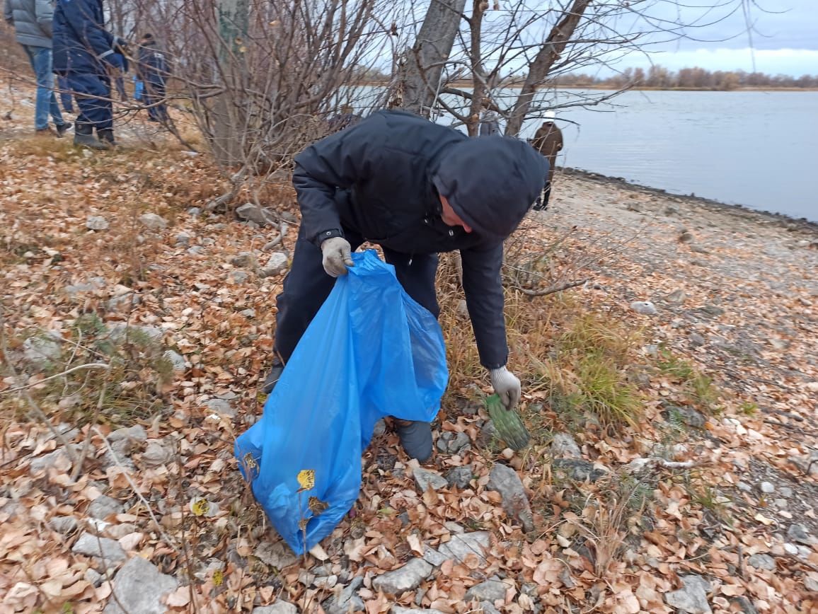 Полсотни чистопольцев вышли на очистку водоохранных зон