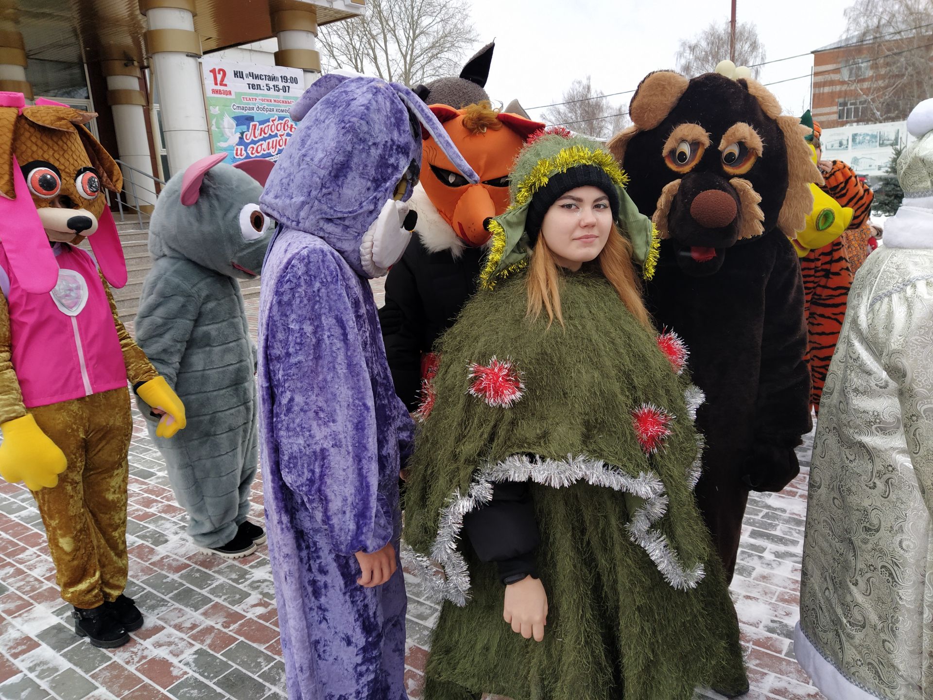 В Чистополе Деды Морозы и Снегурочки прошли парадом