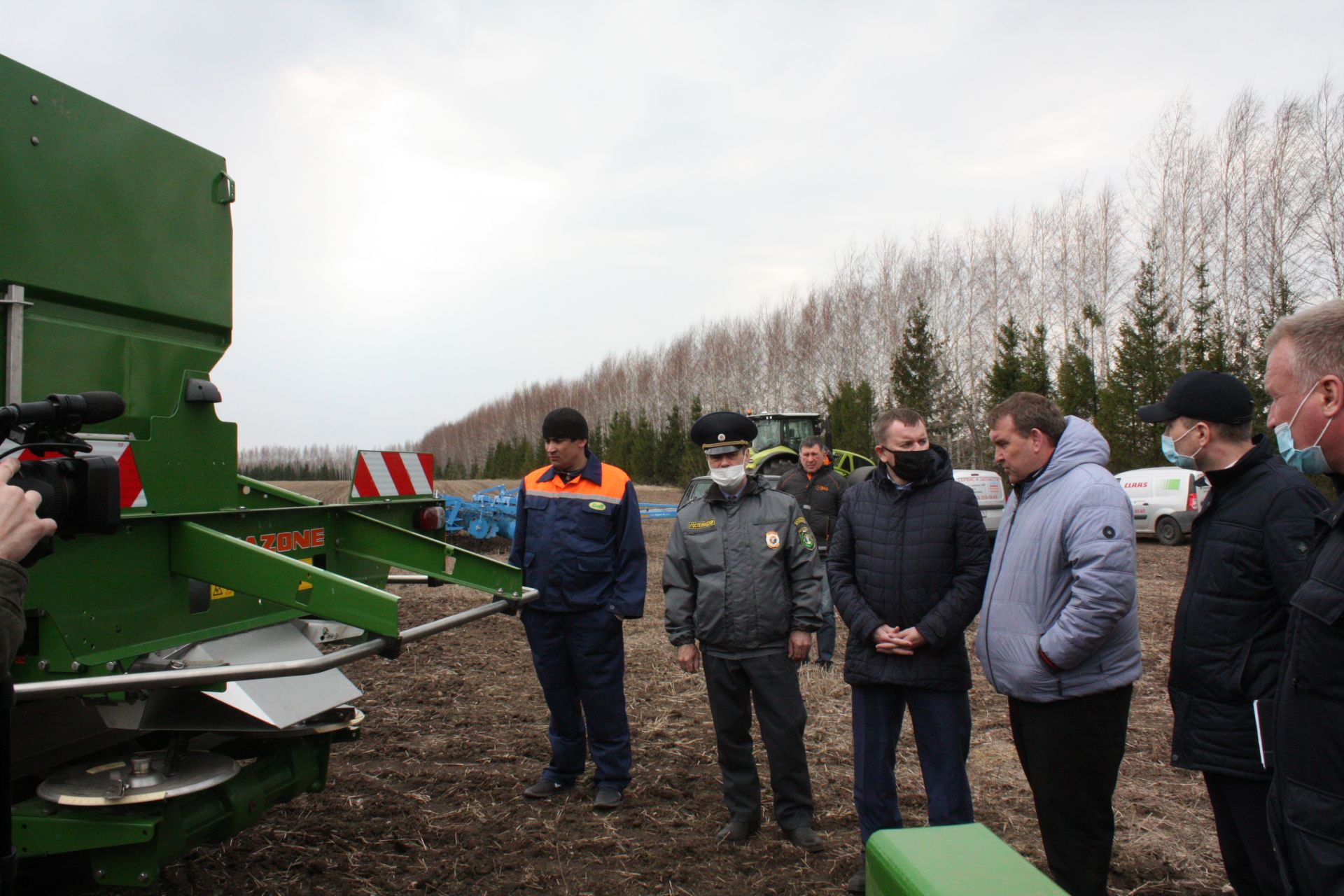 Министр сельского хозяйства и продовольствия РТ Марат Зяббаров ознакомился с ходом работы в чистопольских хозяйствах