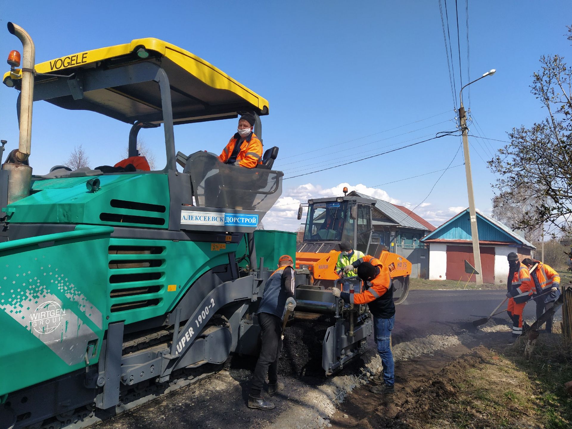 В Чистополе началось асфальтирование улиц