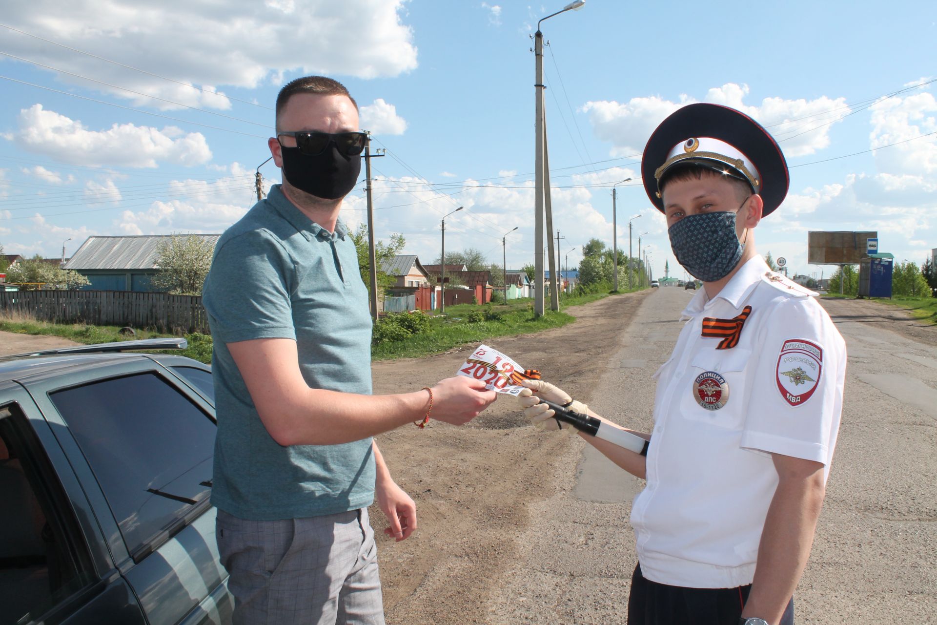 Инспектора дорожного движения Чистополя провели акцию, посвященную Дню Победы