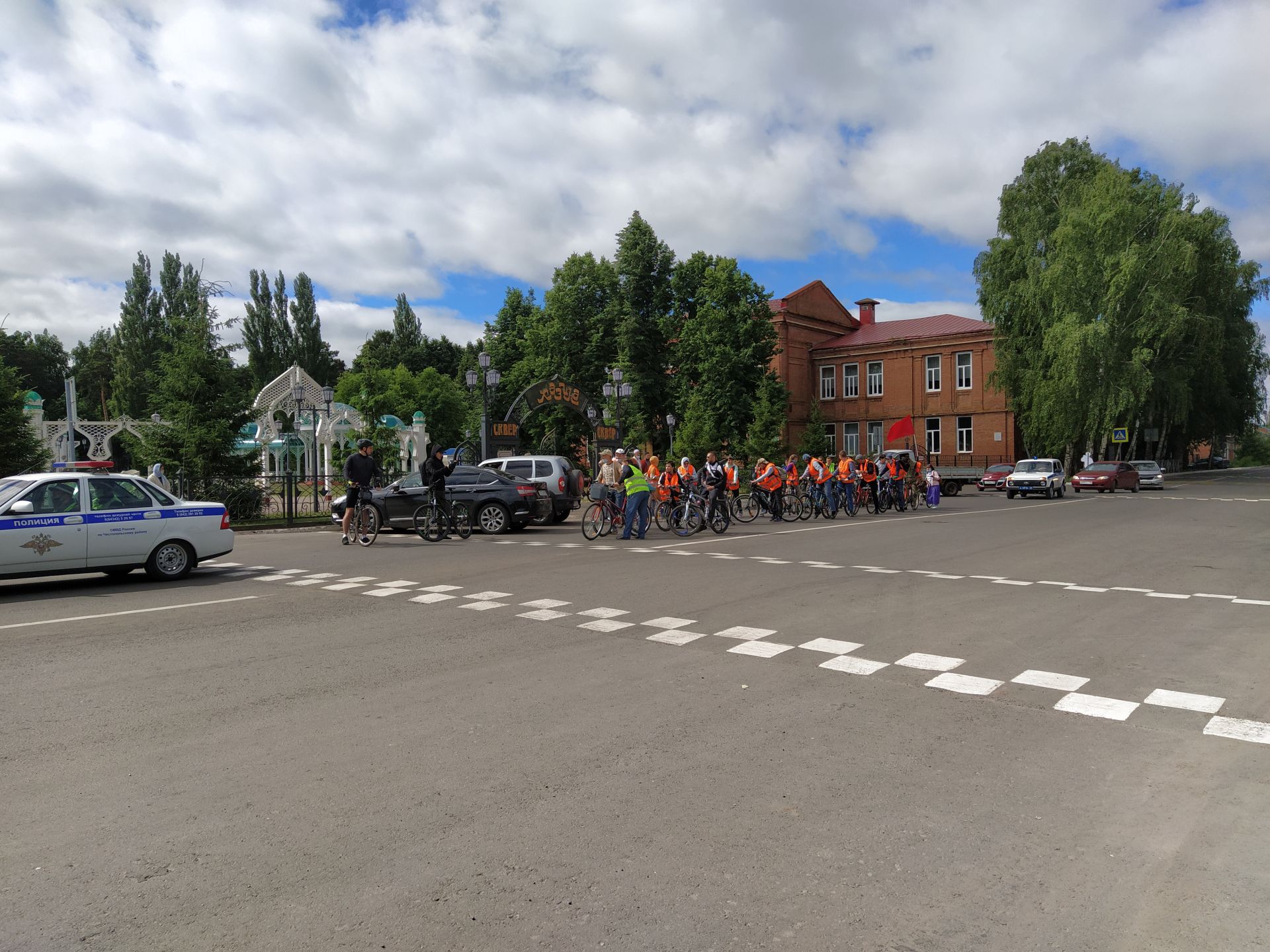 В Чистополе состоялся православно-мусульманский велопробег, посвященный 75-летию Победы (ФОТОРЕПОРТАЖ)