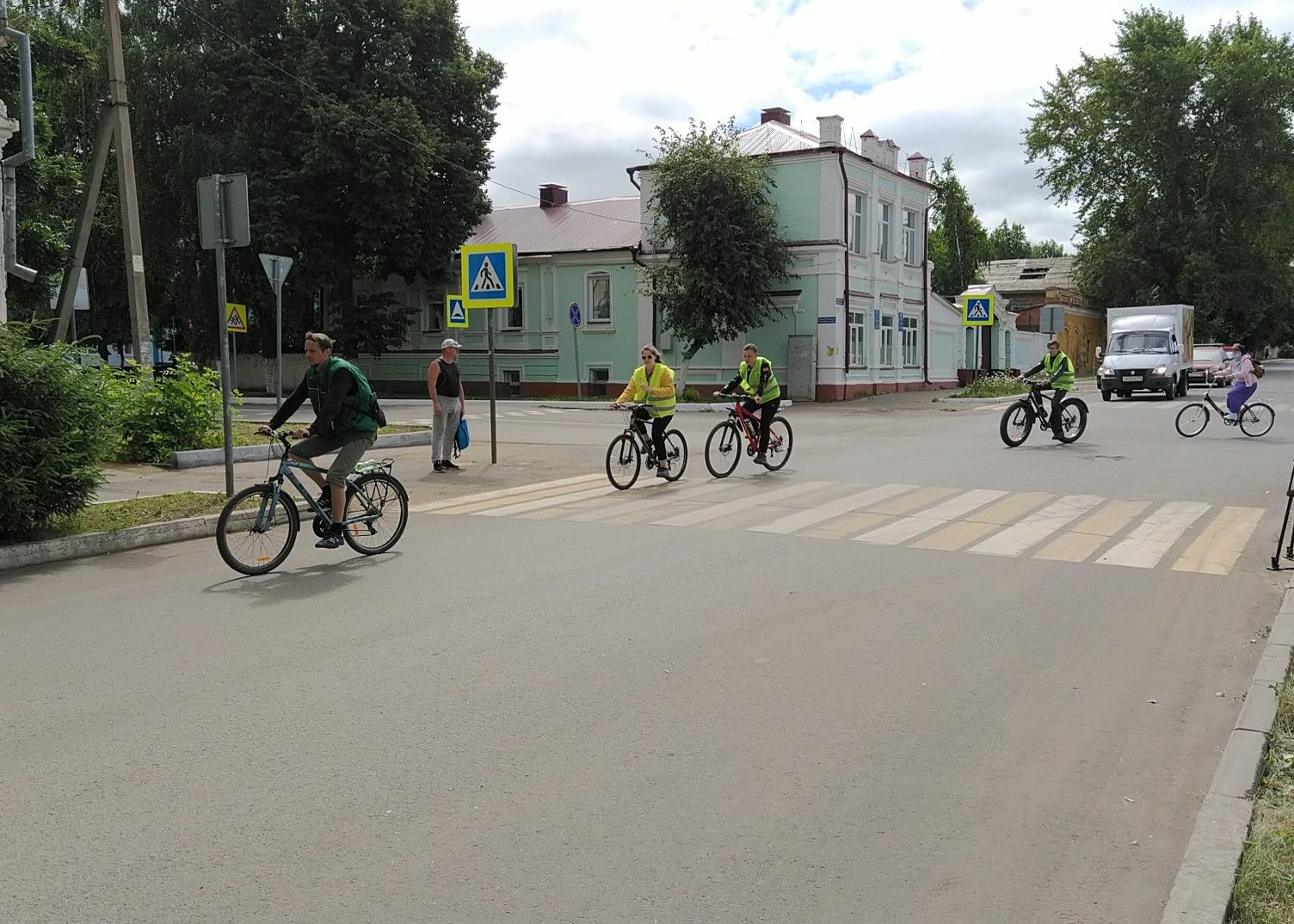 В Чистополе состоялся православно-мусульманский велопробег, посвященный 75-летию Победы (ФОТОРЕПОРТАЖ)